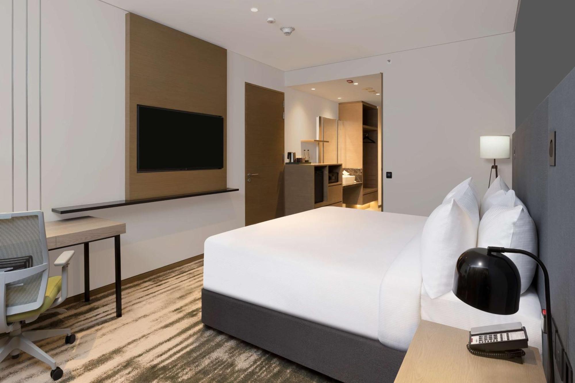 Hotel Hilton Garden Embassy Manyata Business Park