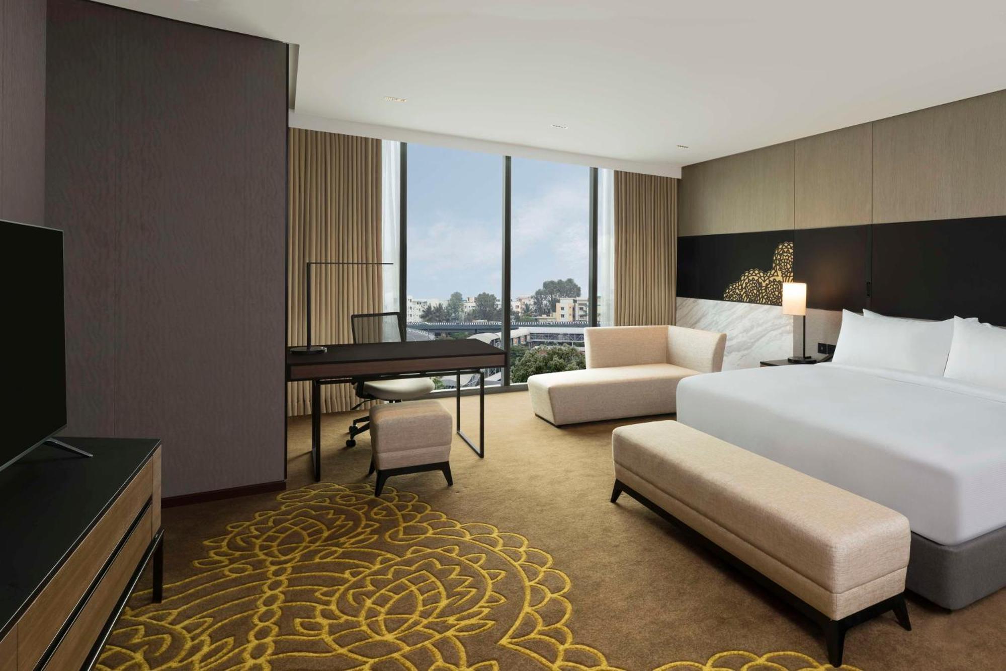 Hilton Embassy Manyata Business Park Hotel Bangalore