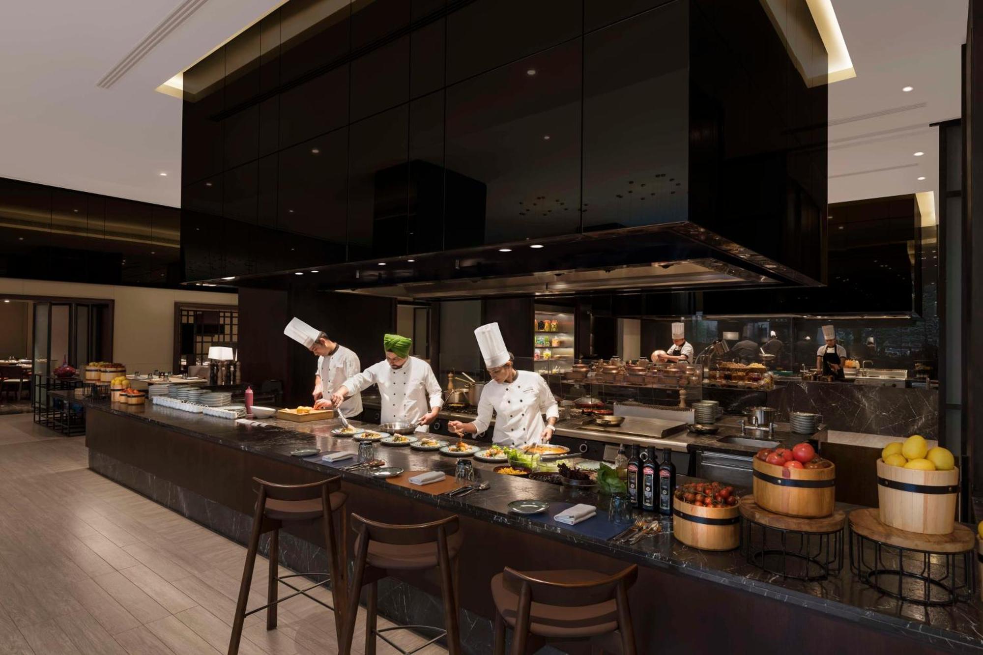 Hilton Embassy Manyata Business Park Hotel
