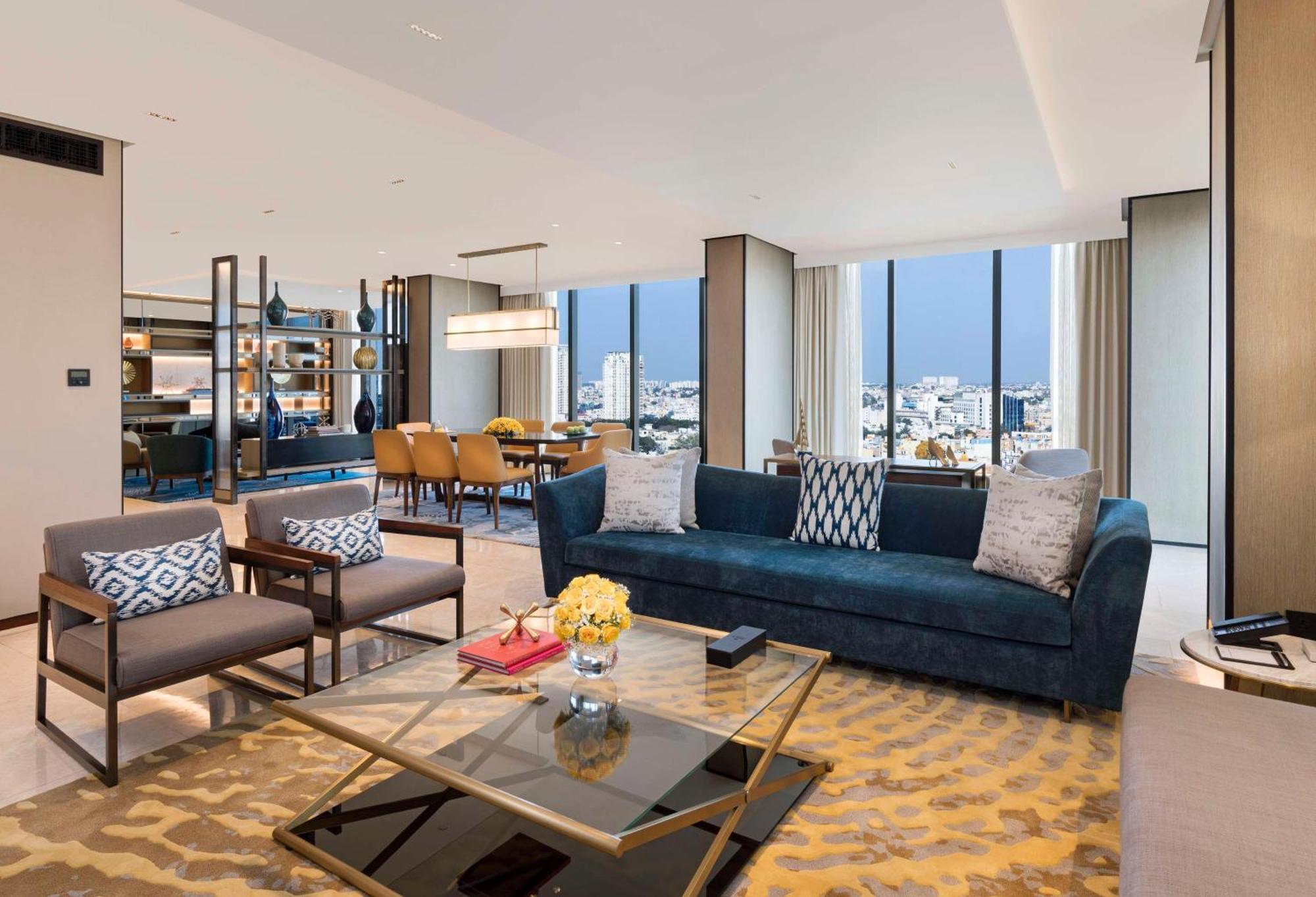 Hilton Embassy Manyata Business Park 5*