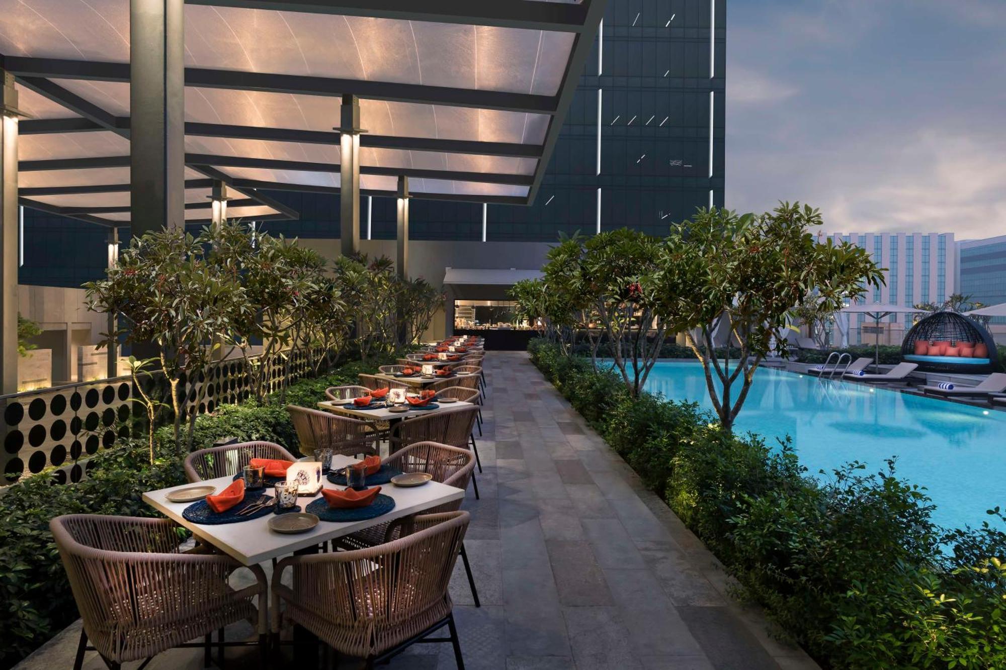 Hilton Embassy Manyata Business Park Hotel 5*