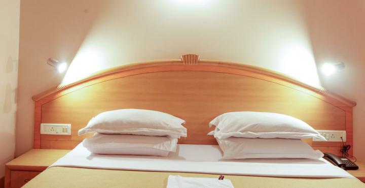 Oyo 15781 Shree Adiga Residency Inn 3*