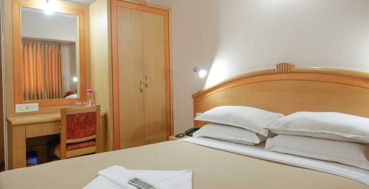 Inn Oyo 15781 Shree Adiga Residency Bangalore