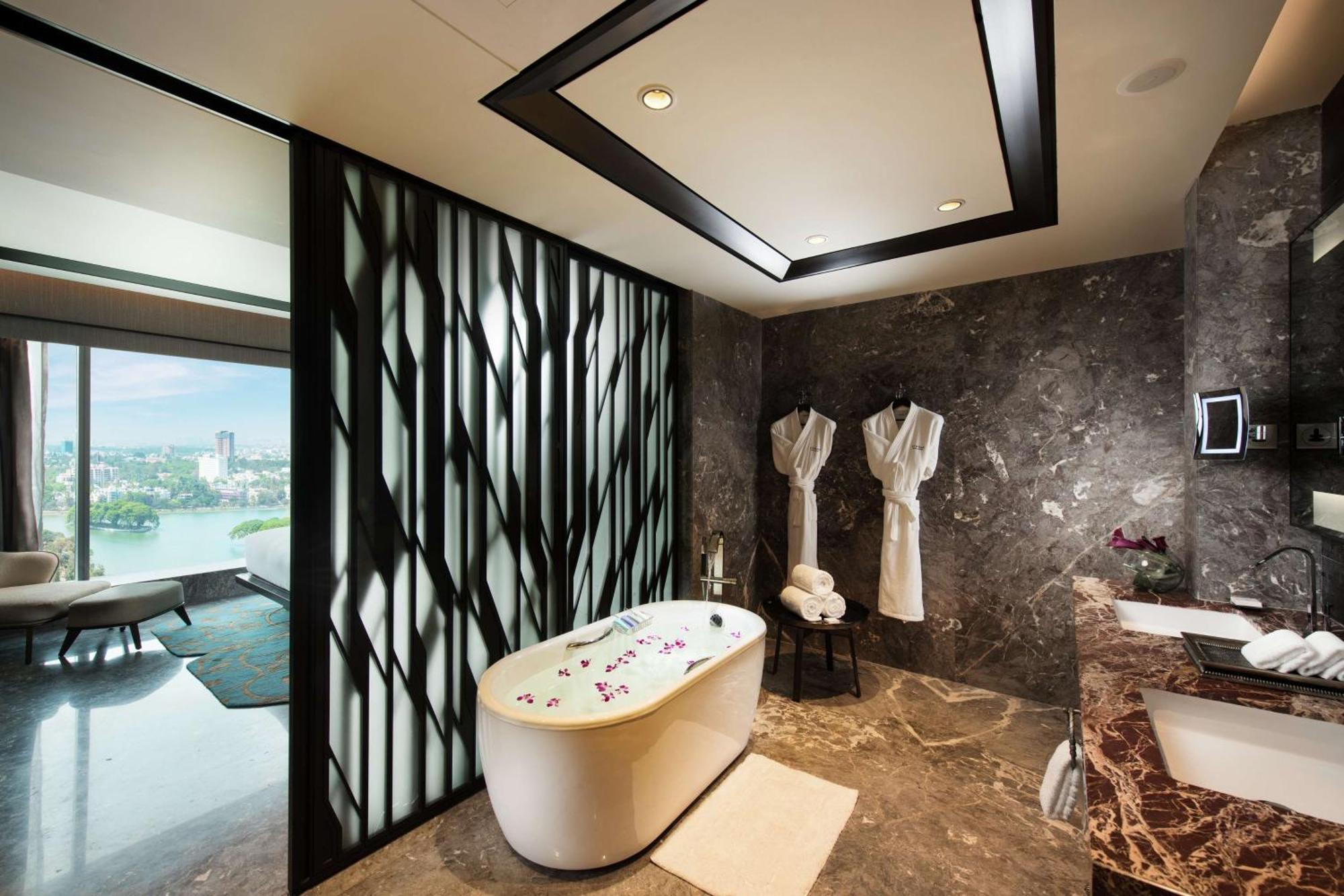 Hotel Conrad