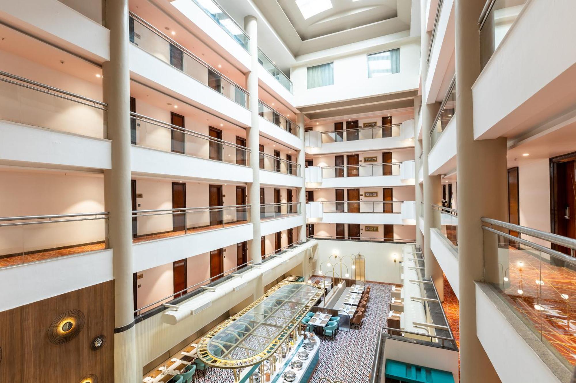 Hotel Citadel Sarovar Portico