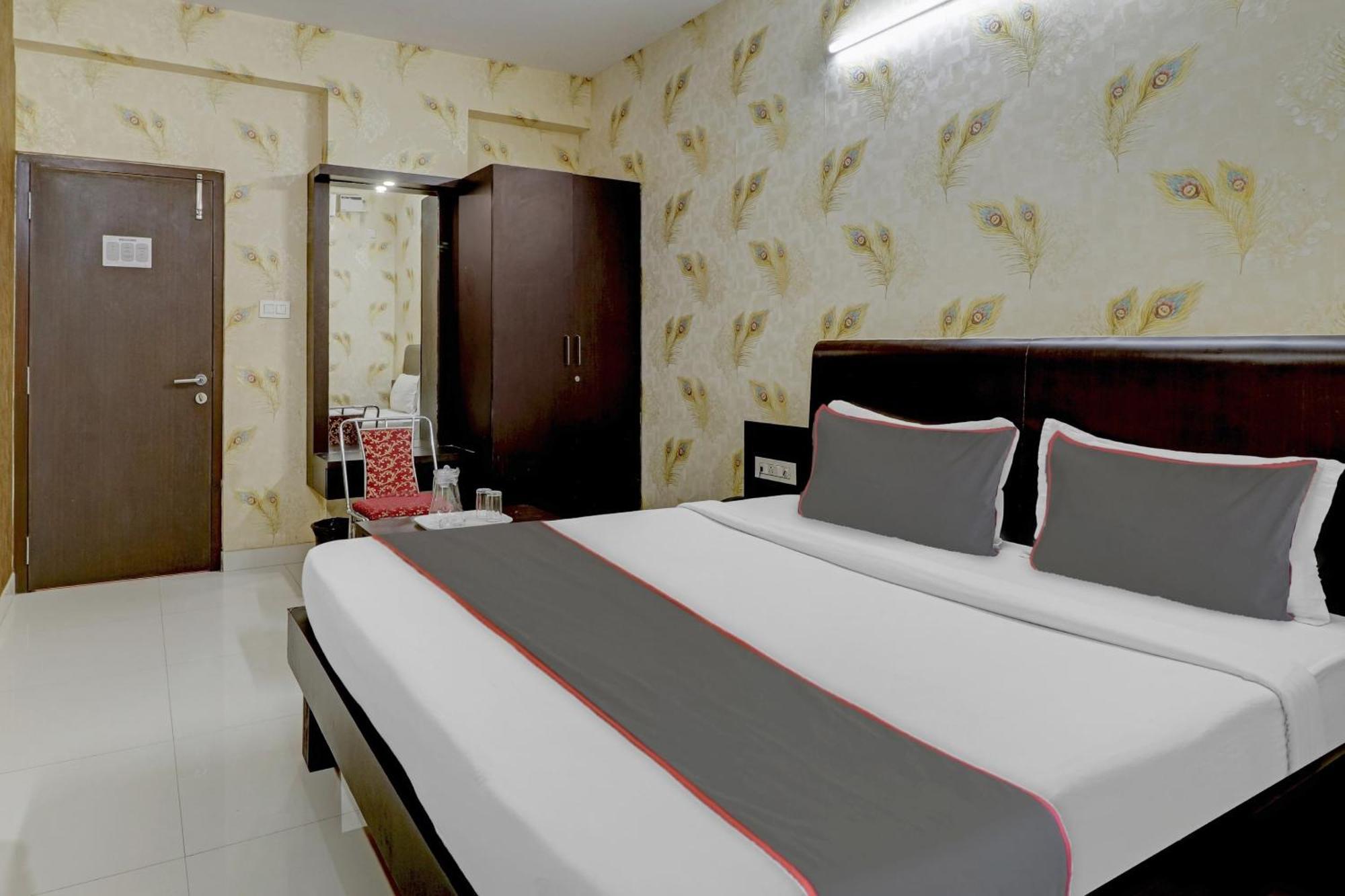 Capital O Champion Lotus Near Mantri Square Mall 3* Bangalore