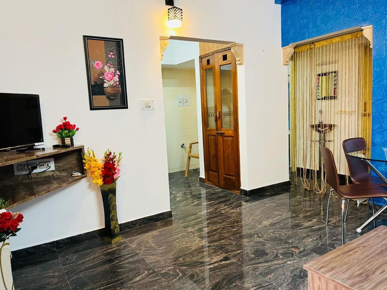 The Ventura Grand Hotel 3*