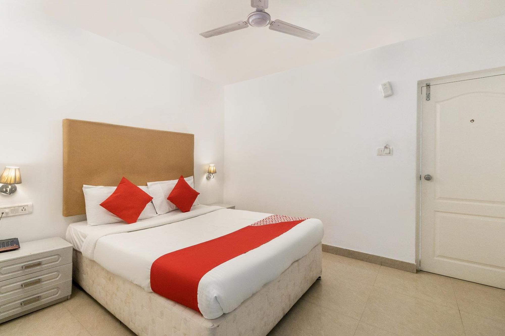 Hotel Oyo Fiesta Grand