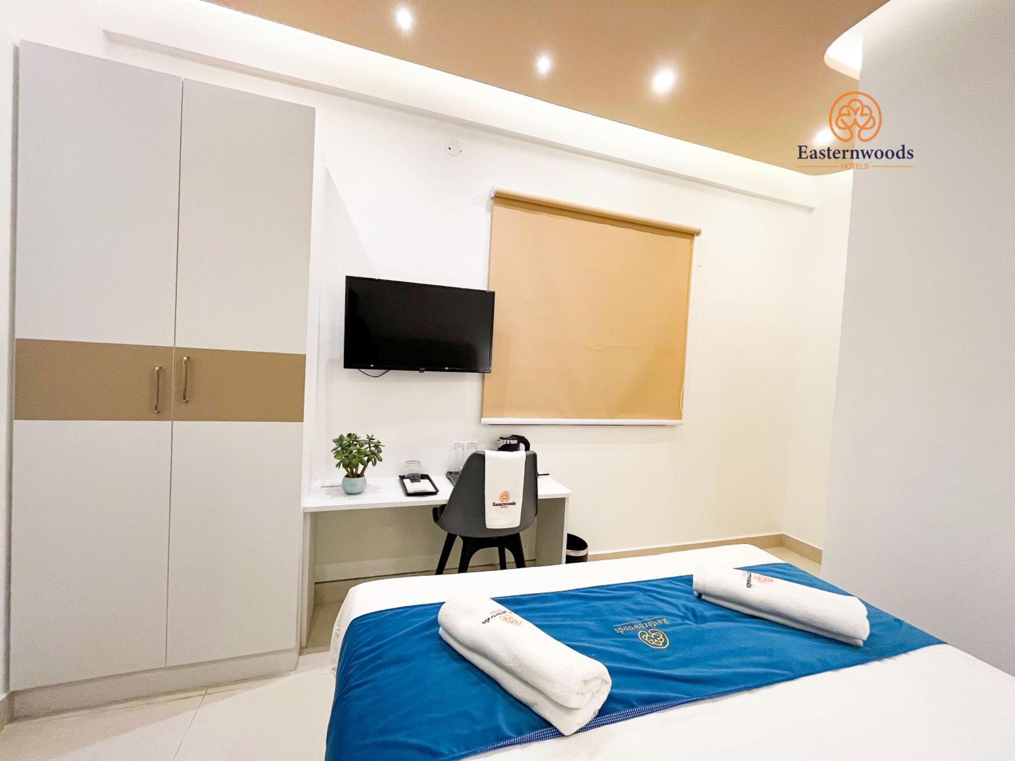 Hotel Easternwoods Bangalore