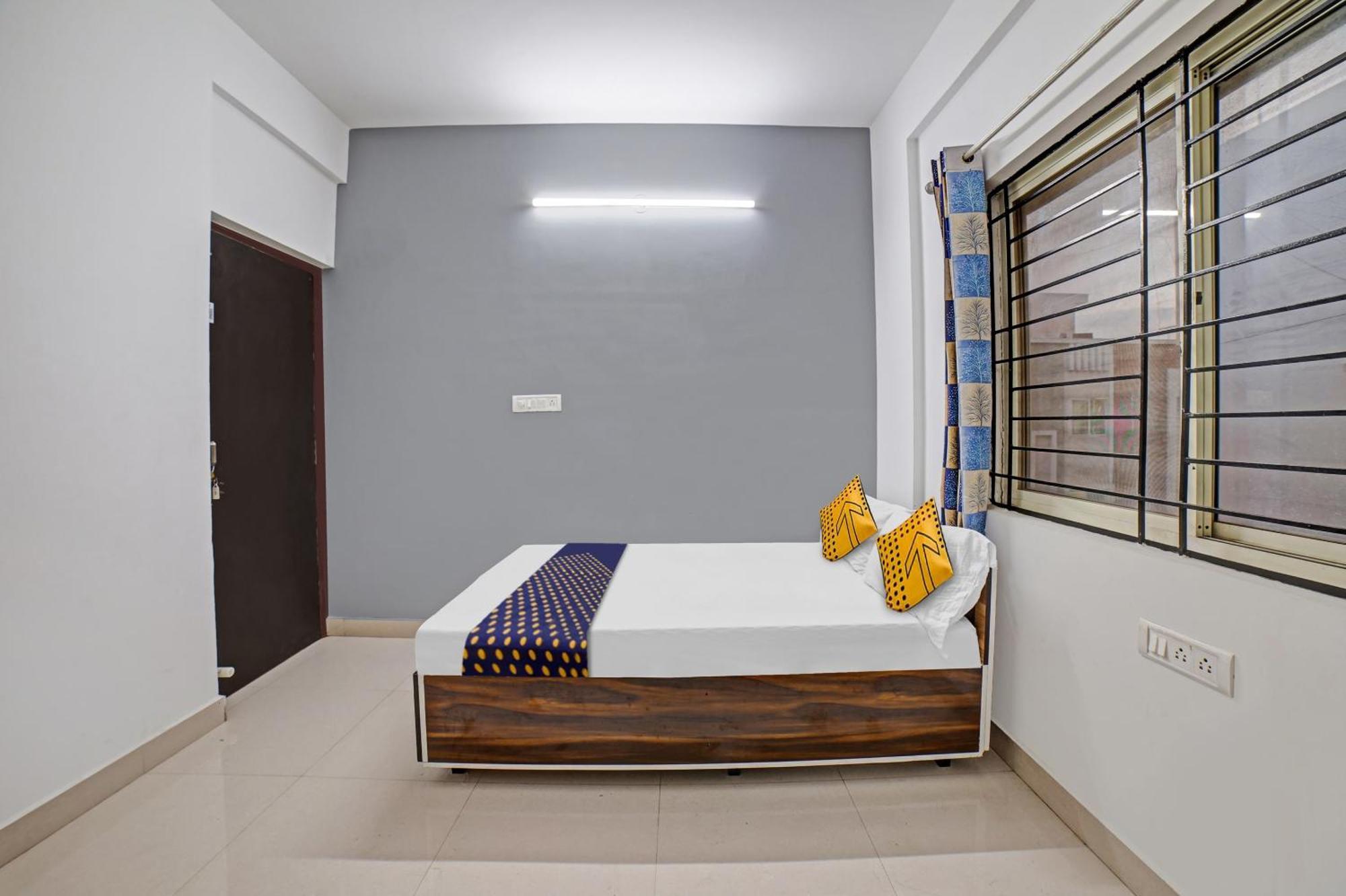 Spot On 81164 San International Hotel Bangalore