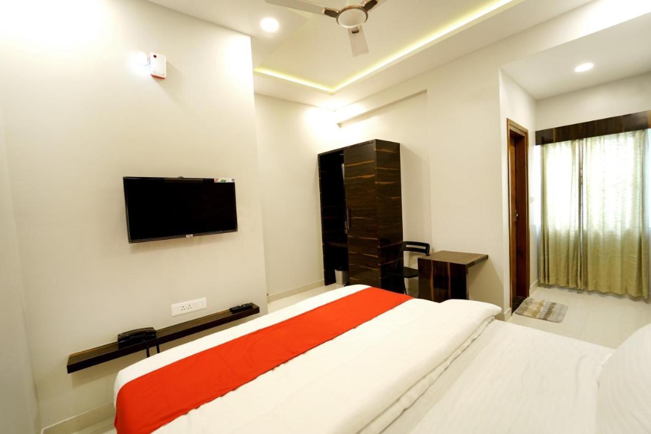 Ss Crown Hotel Bangalore