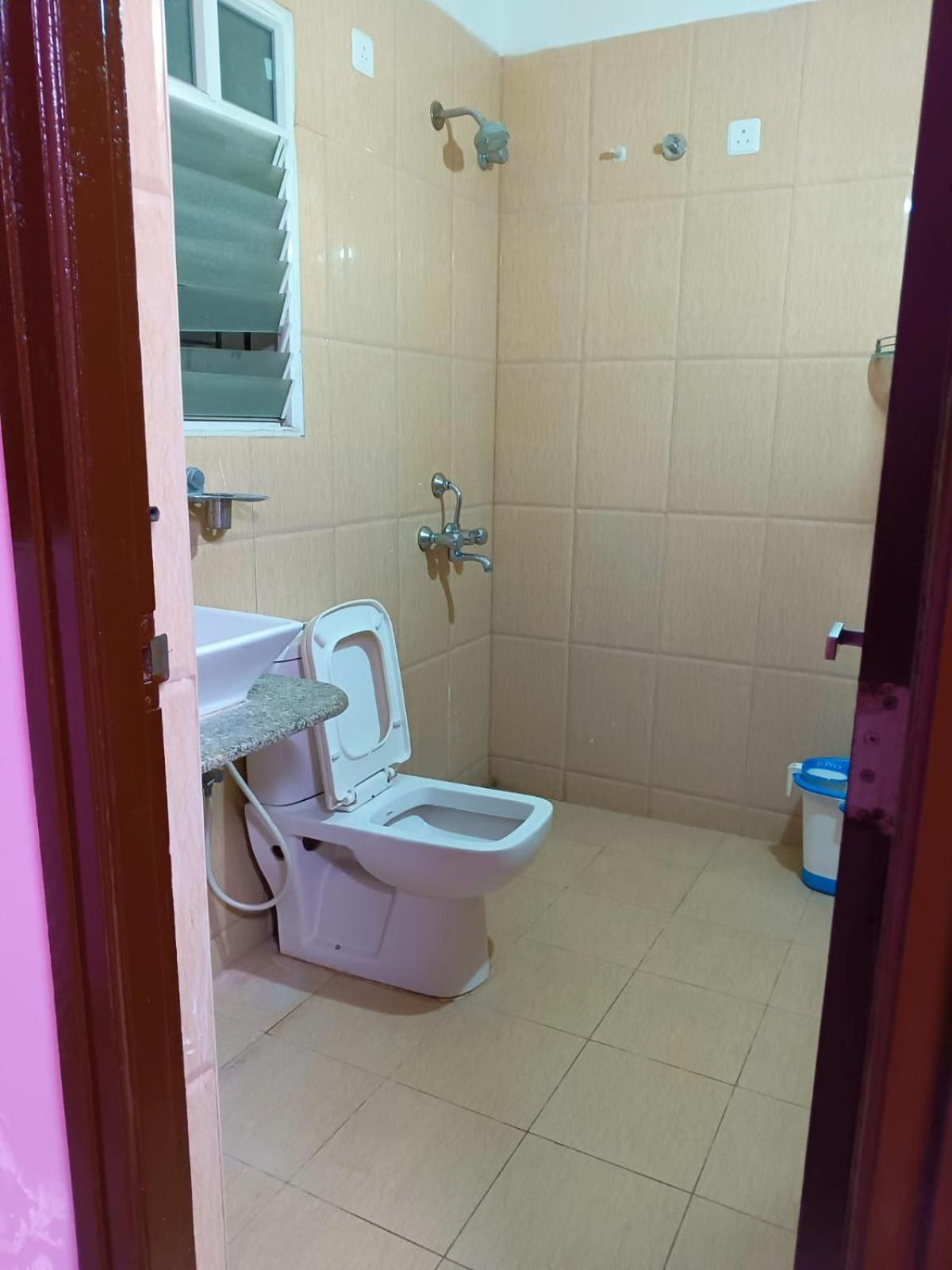 Alpine Fiesta - 2bhk Independent Home-stay Apartment