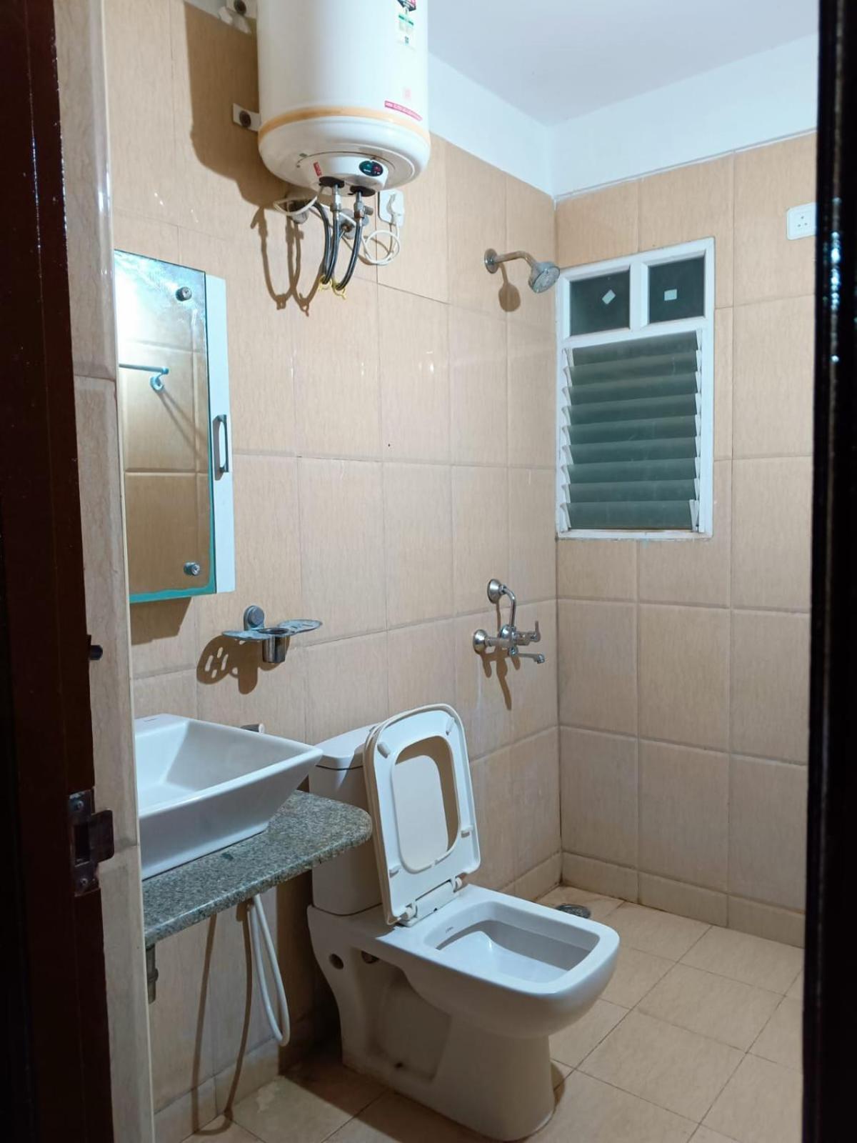 Alpine Fiesta - 2bhk Independent Home-stay Apartment *