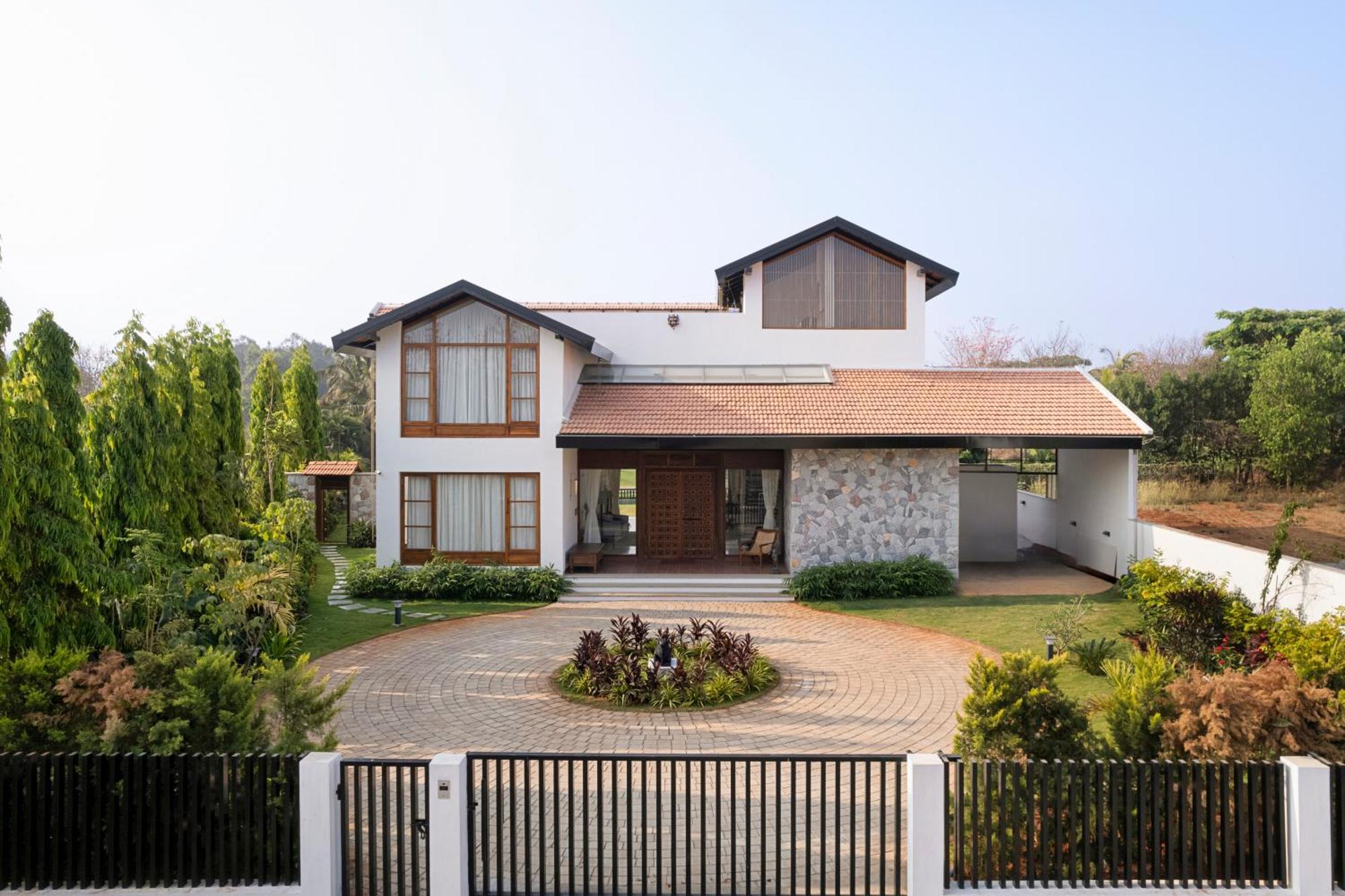 Saffronstays Niranta- 4-bdr On Golf Course Near Villa Bangalore