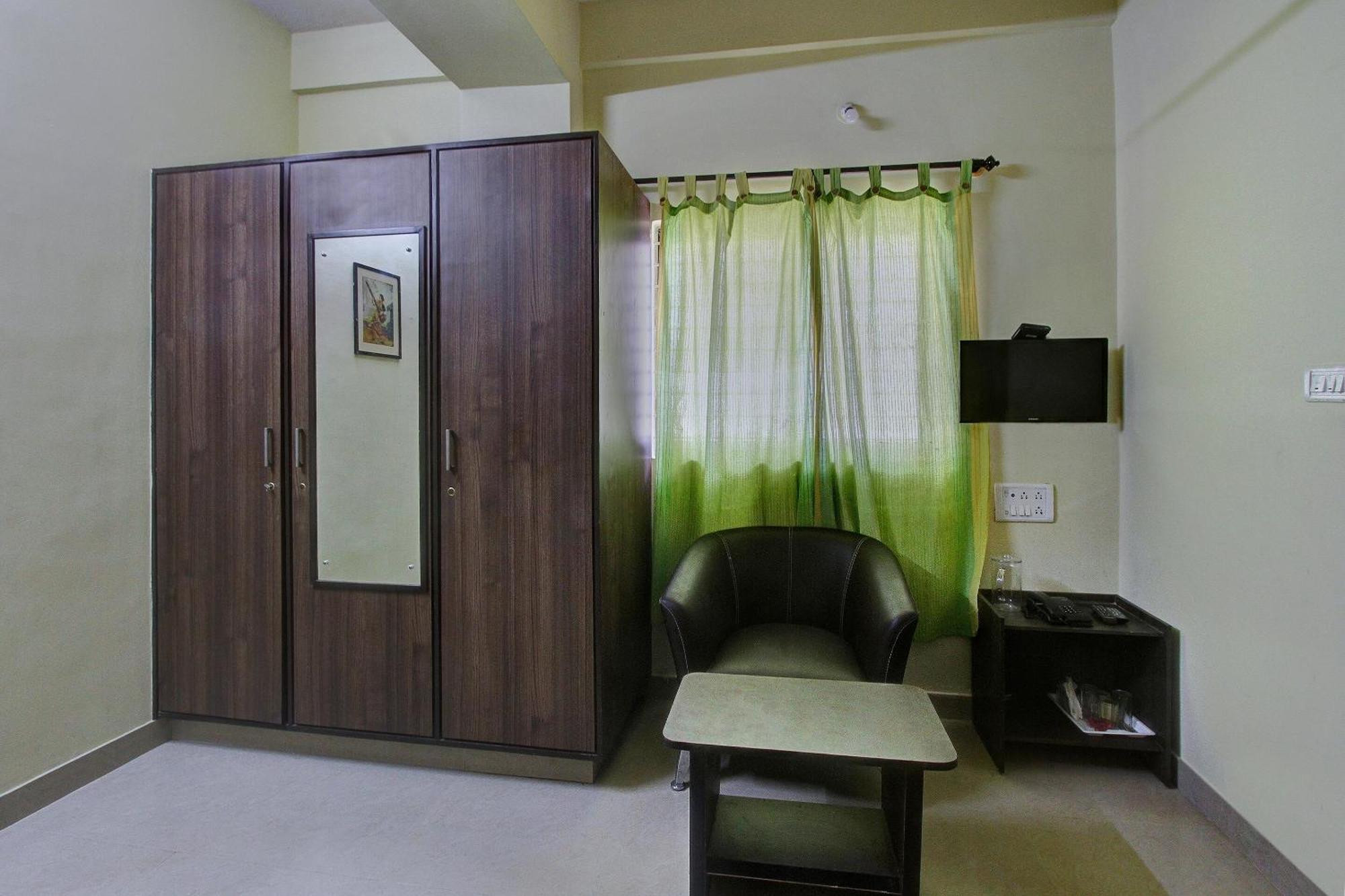 O Sri Sai Comforts Near Kengeri Bus Terminal Metro Station Hotel