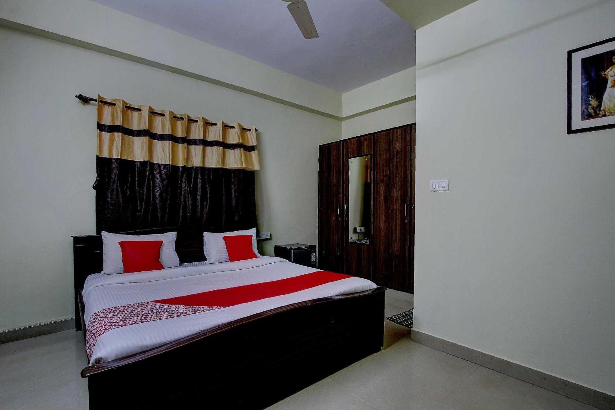 O Sri Sai Comforts Near Kengeri Bus Terminal Metro Station Hotel