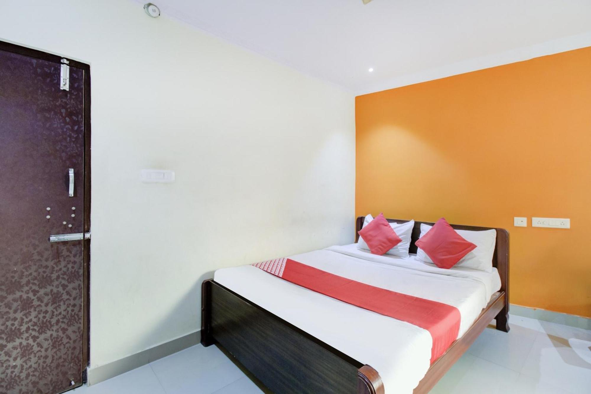 Oyo Flagship Malnad Grand 3* Bangalore