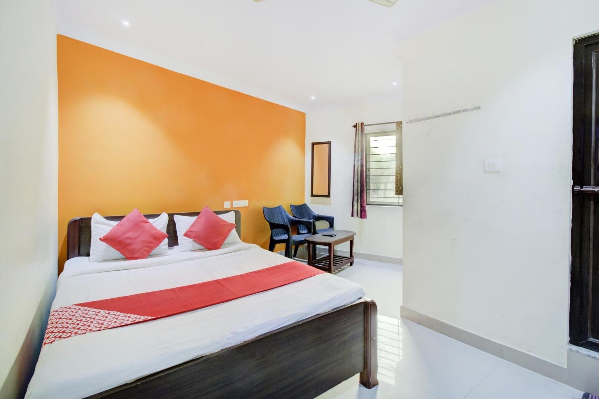 Oyo Flagship Malnad Grand Hotel Bangalore