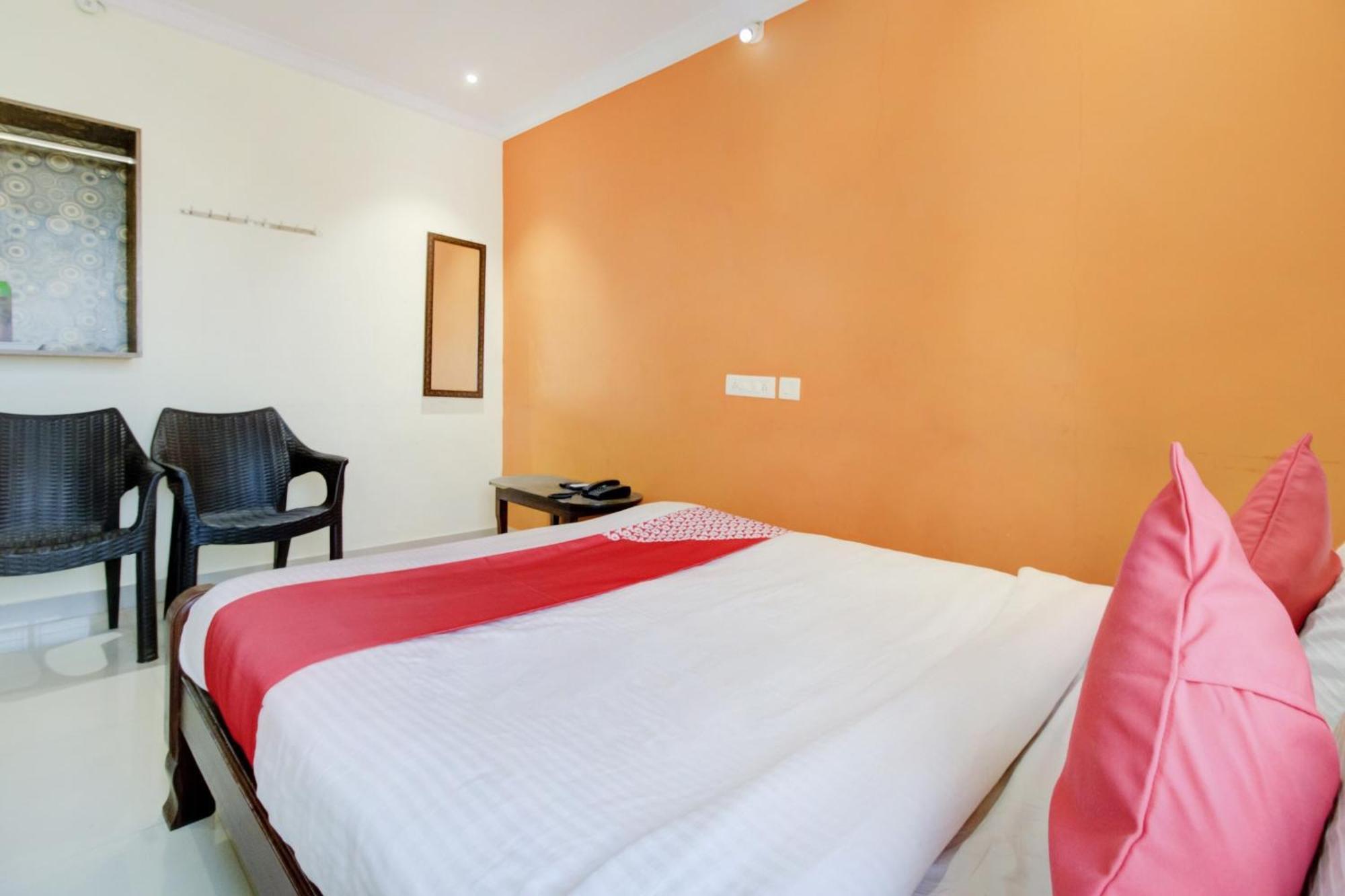 Oyo Flagship Malnad Grand Hotel Bangalore