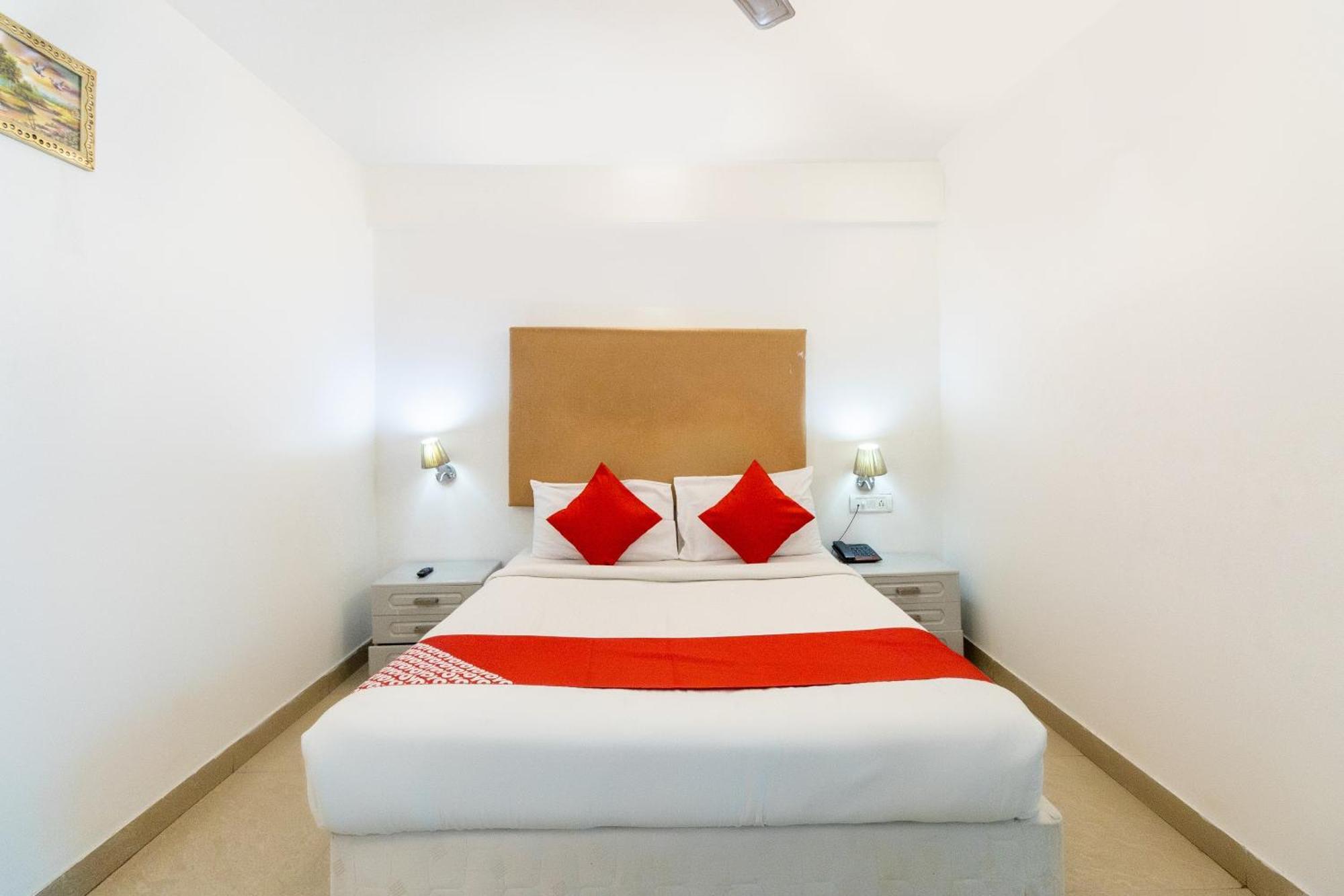 Oyo Fiesta Grand 3* Bangalore