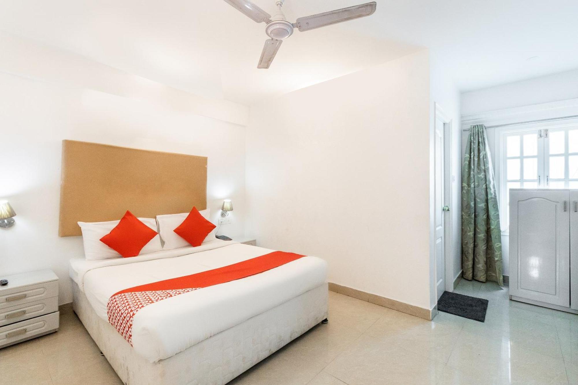 Hotel Oyo Fiesta Grand Bangalore