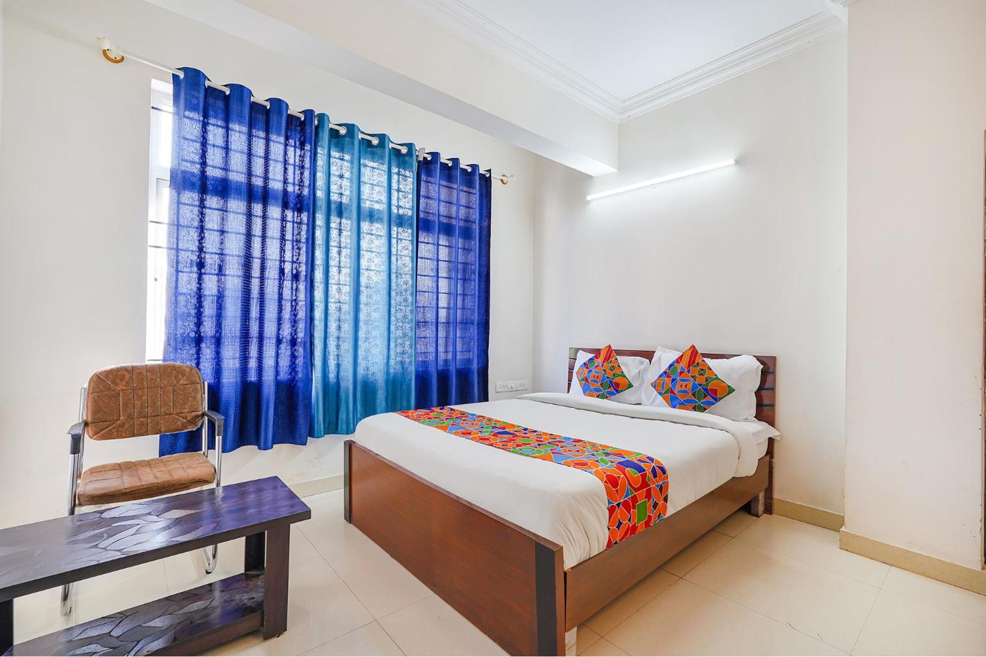 Hotel Fabhotel Emirates 3*