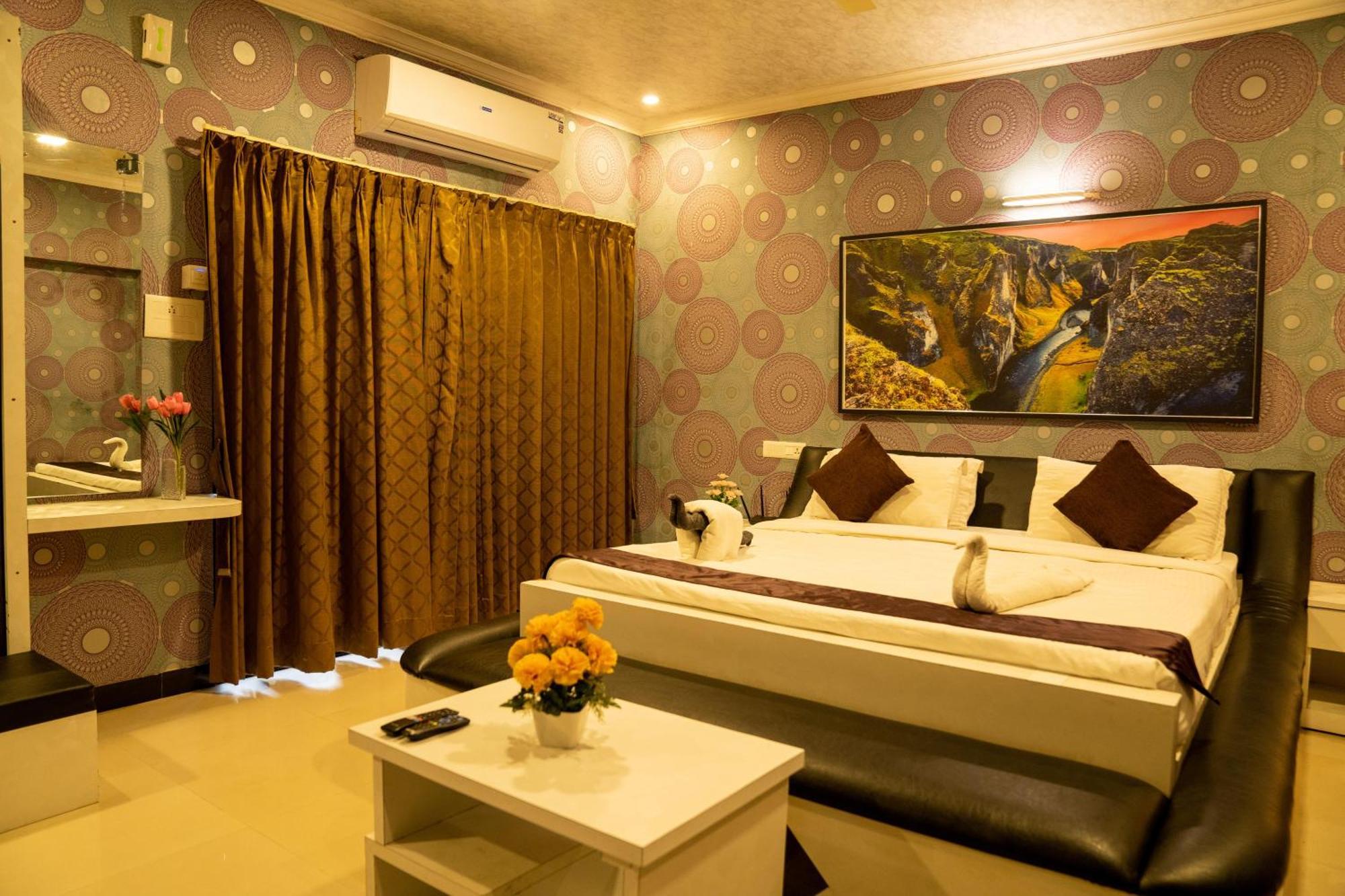 Seasons Jp Nagar Apartment