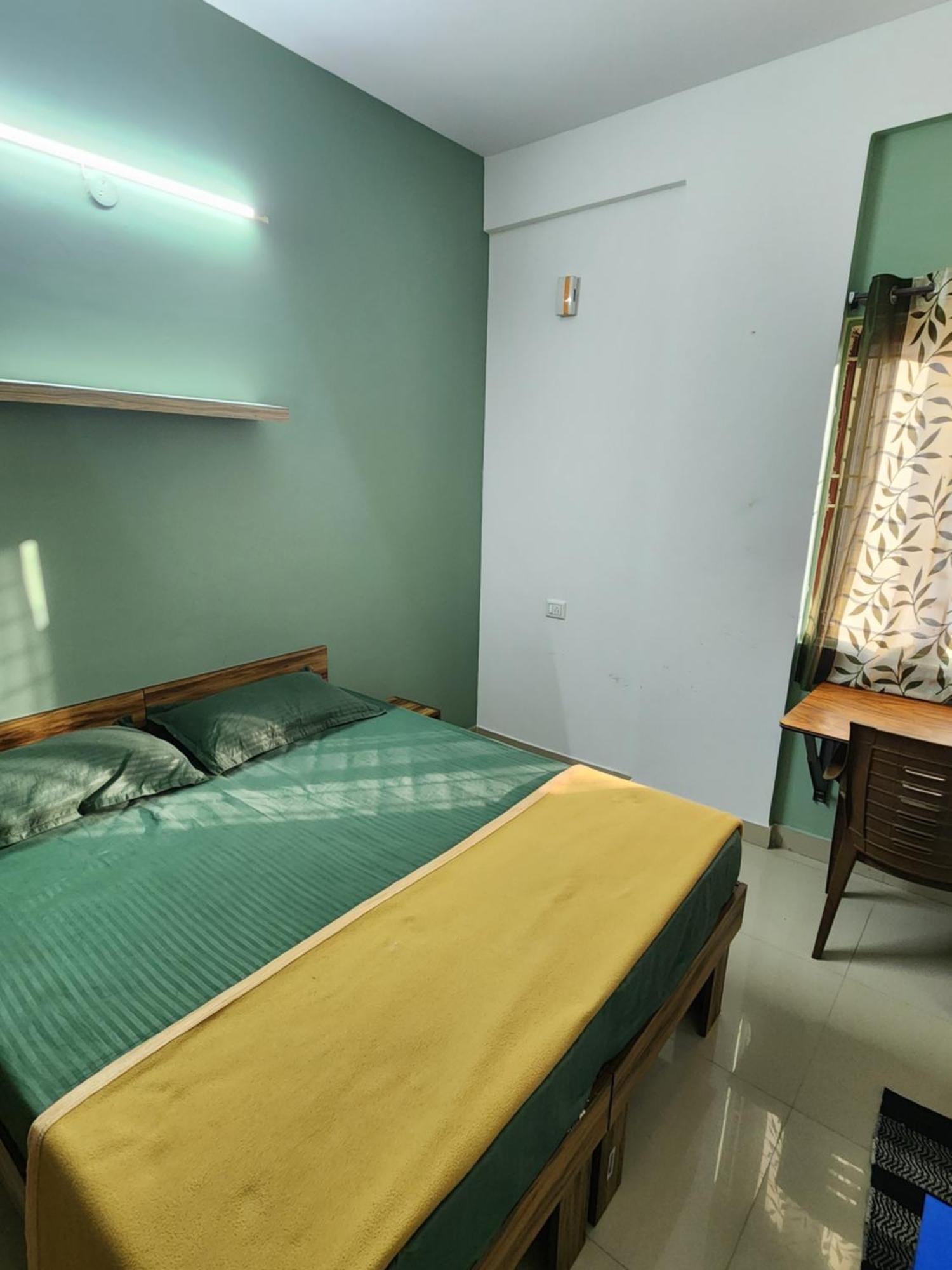 Squarstay Hotel