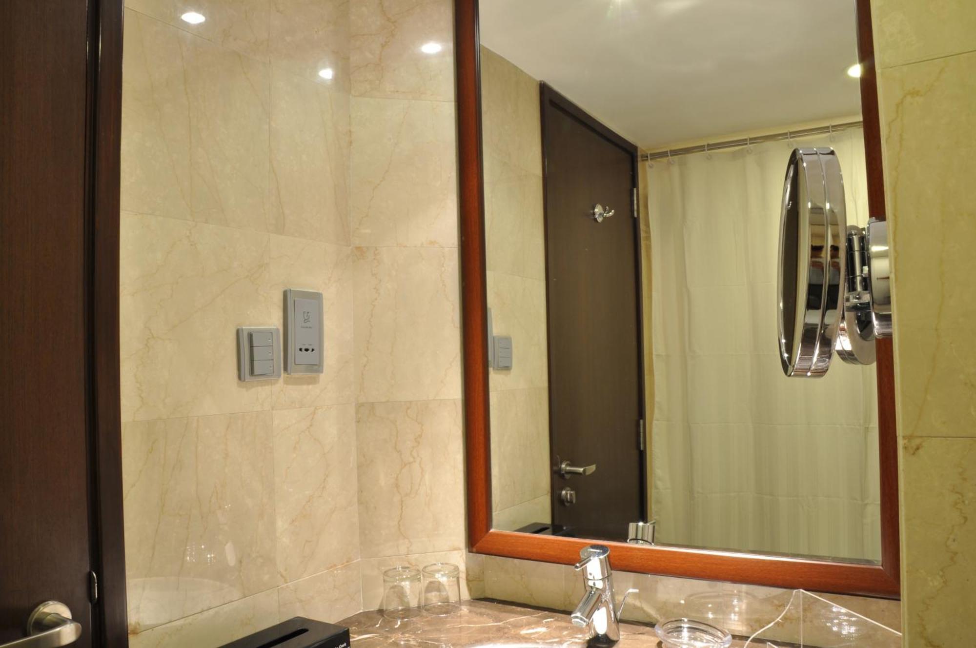 Hotel Adarsh Hamilton Bangalore