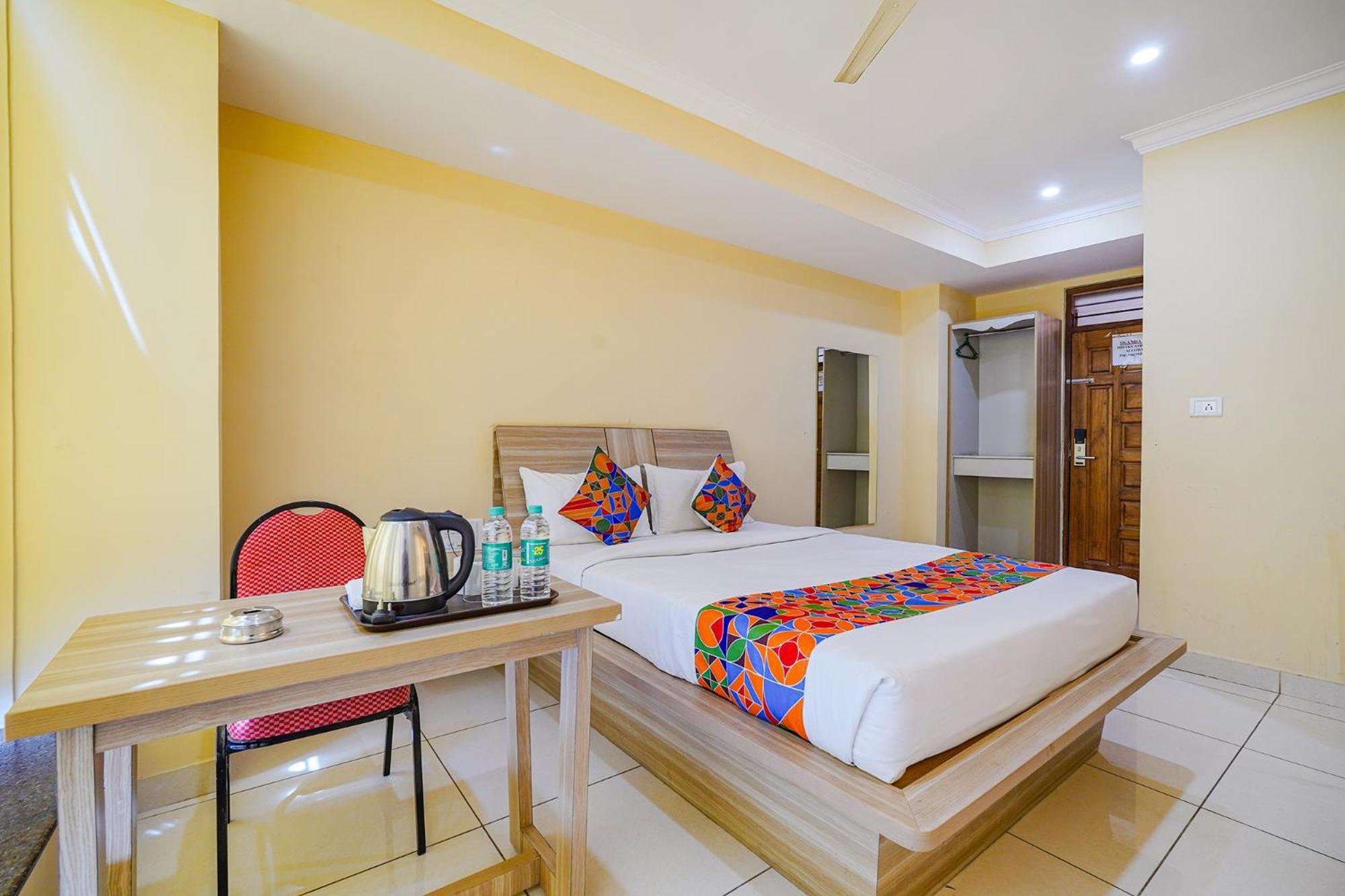 Fabhotel Bns Comforts 3*