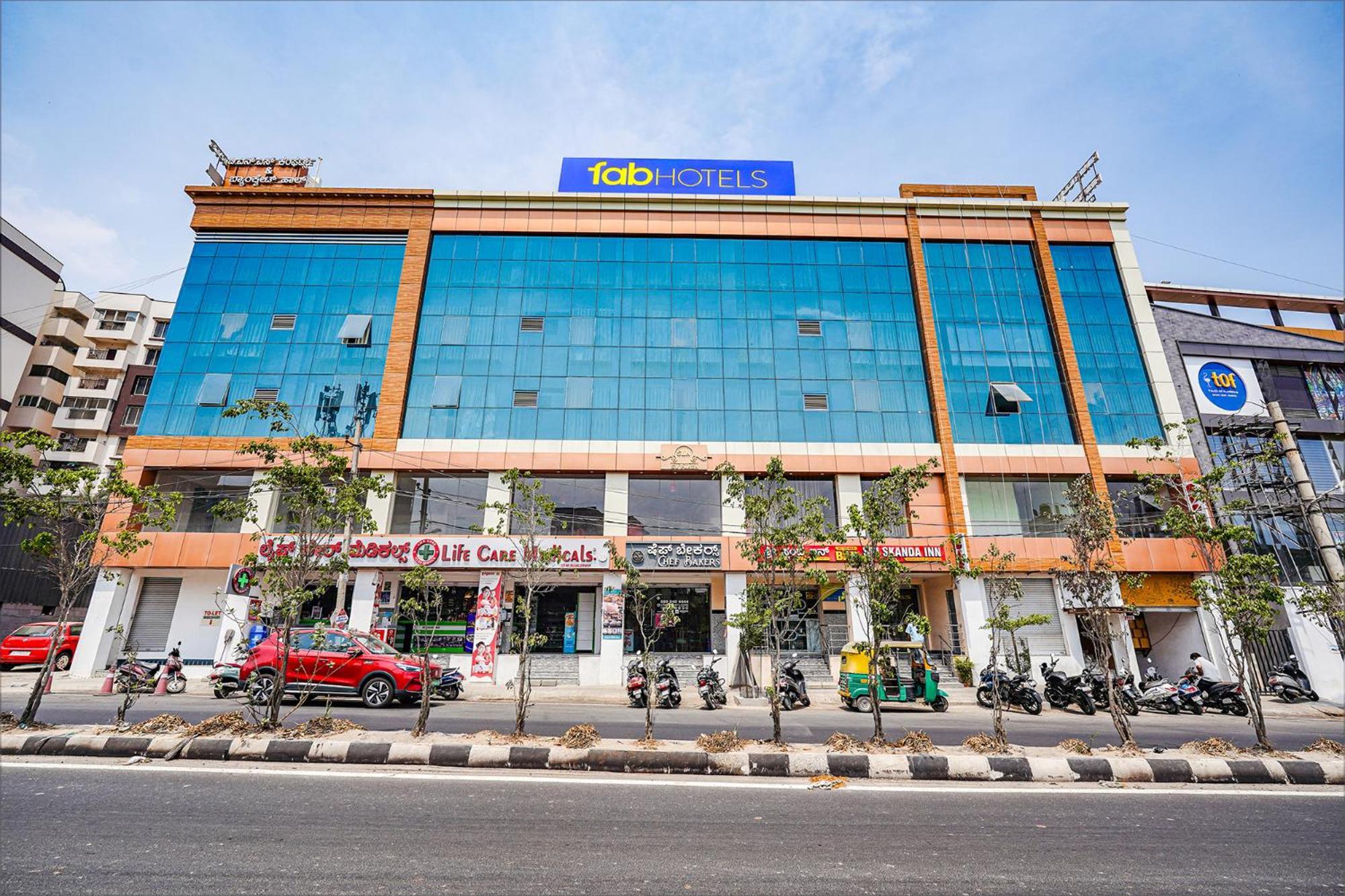 Hotel Fabhotel Bns Comforts
