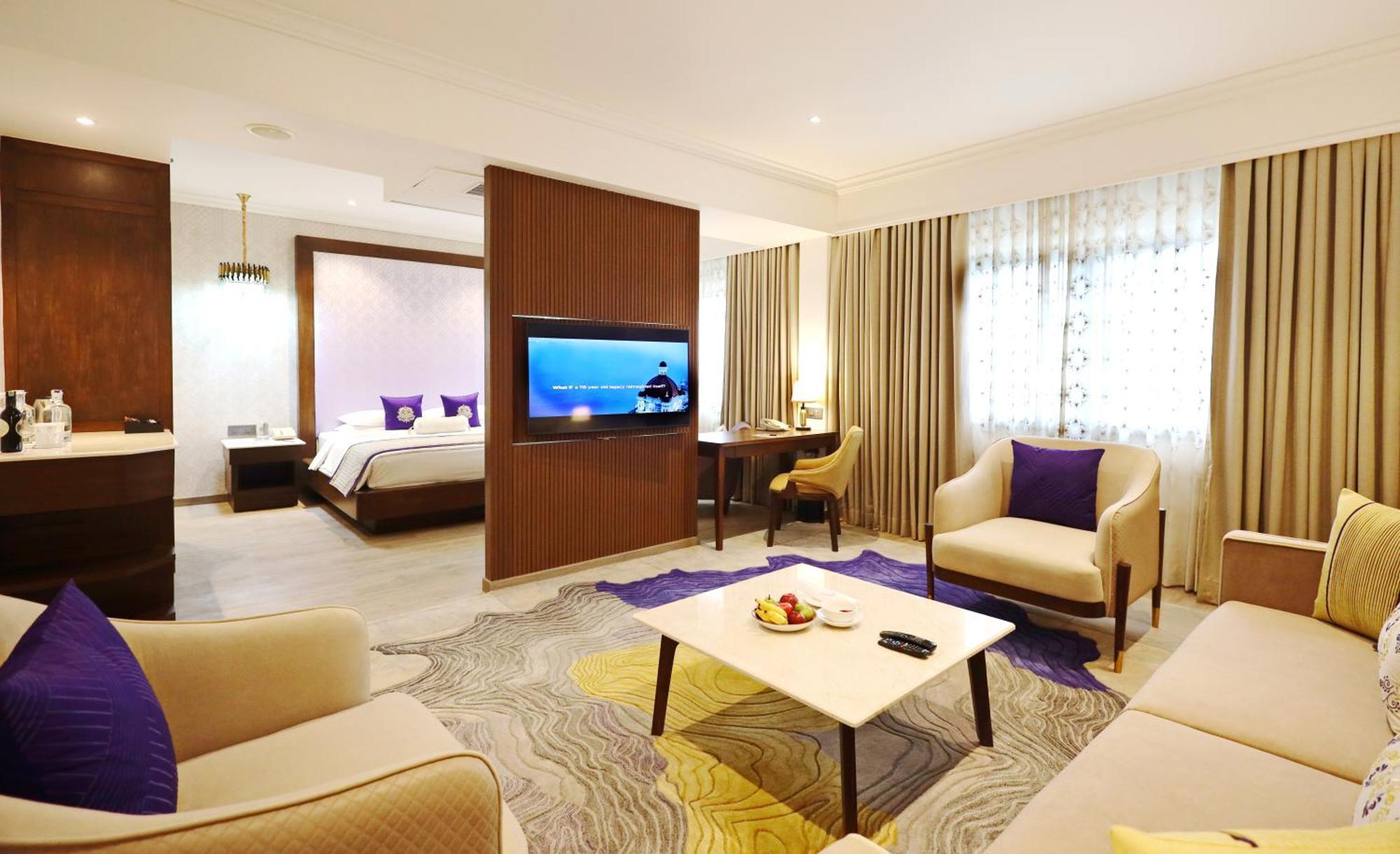 Vivanta Residency Road