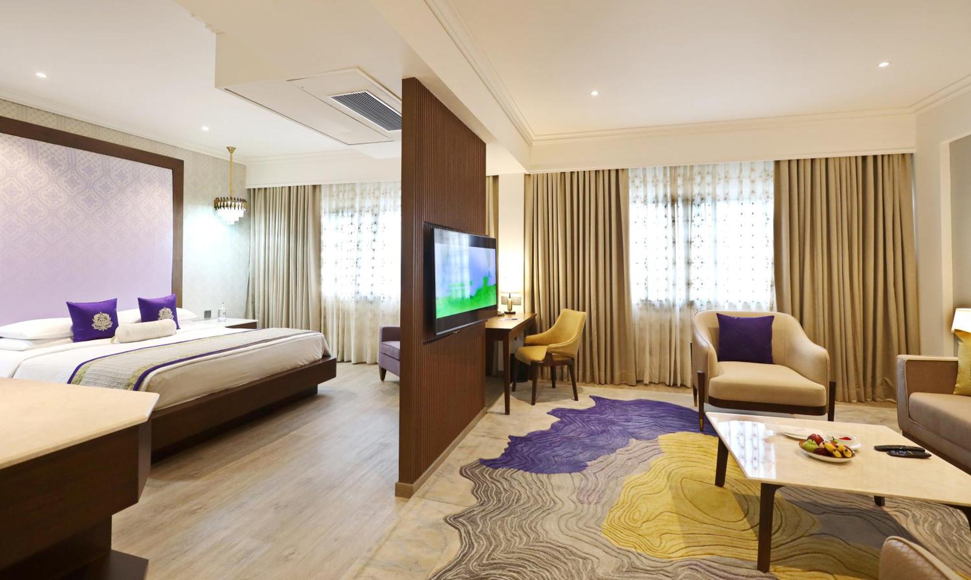Vivanta Residency Road Hotel