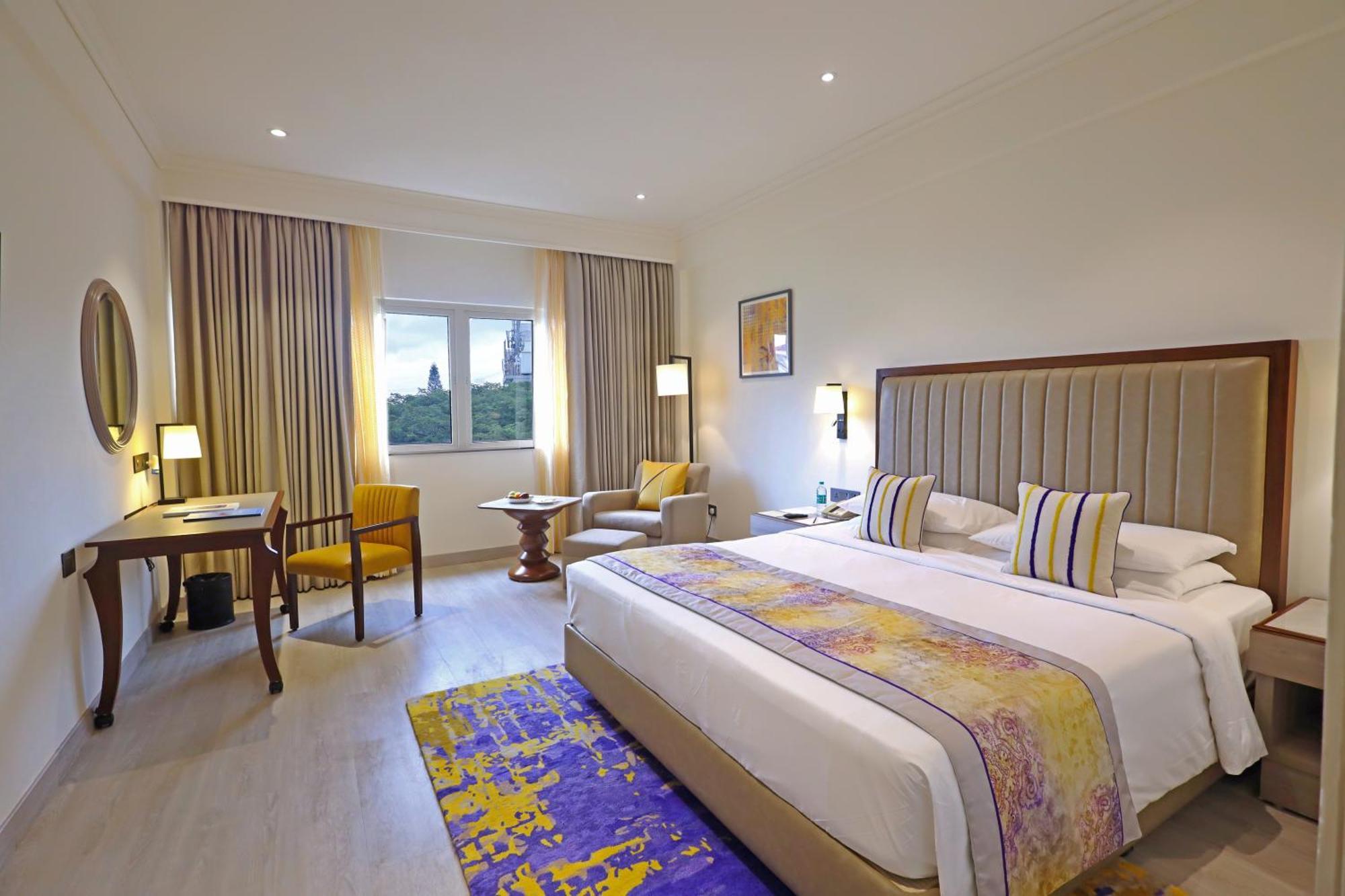Hotel Vivanta Residency Road
