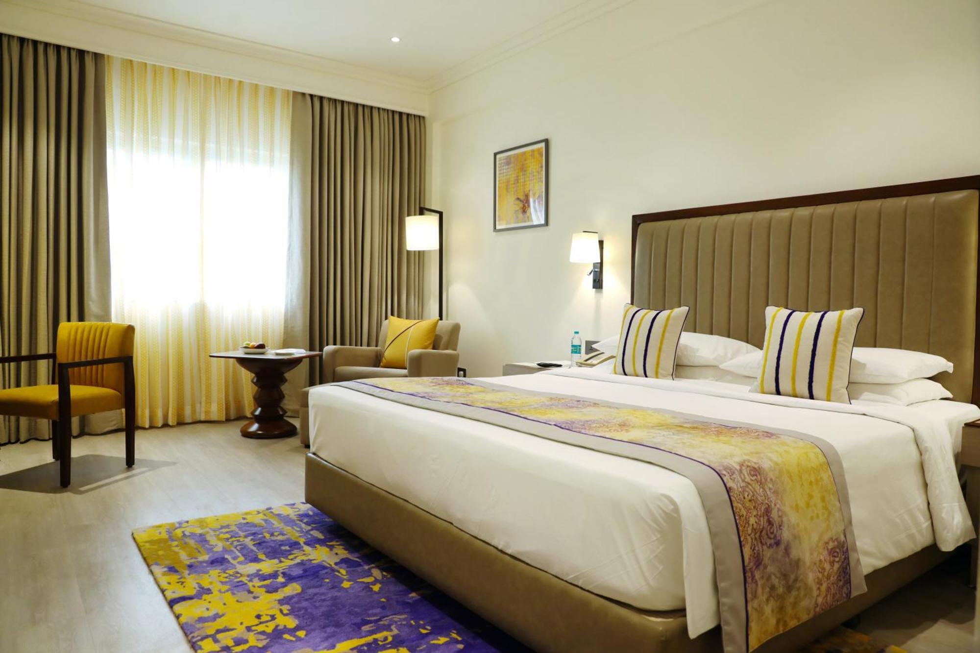 Vivanta Residency Road Hotel 5*