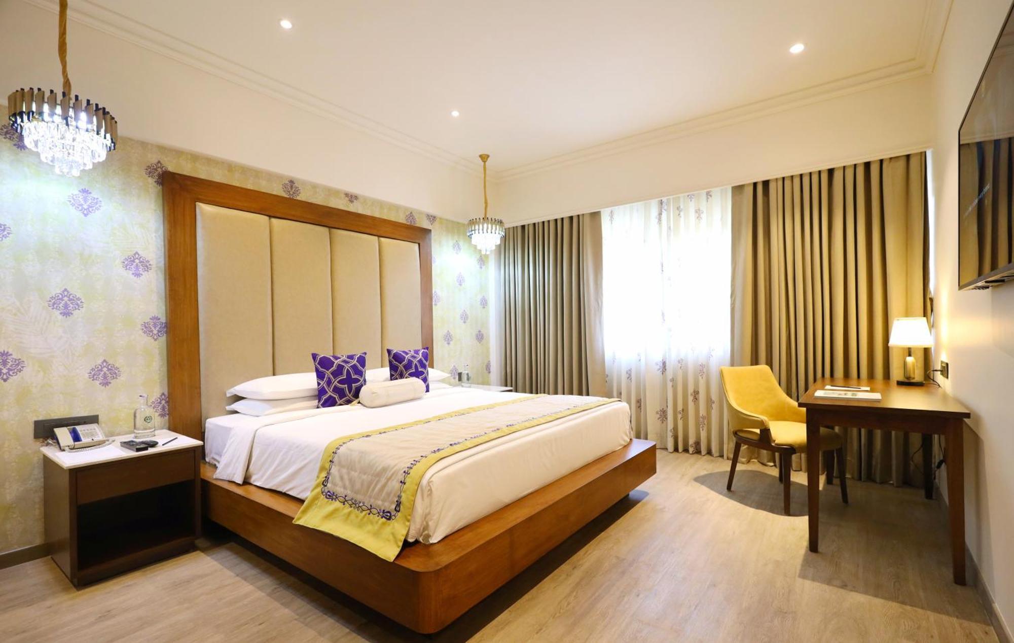 Hotel Vivanta Residency Road Bangalore