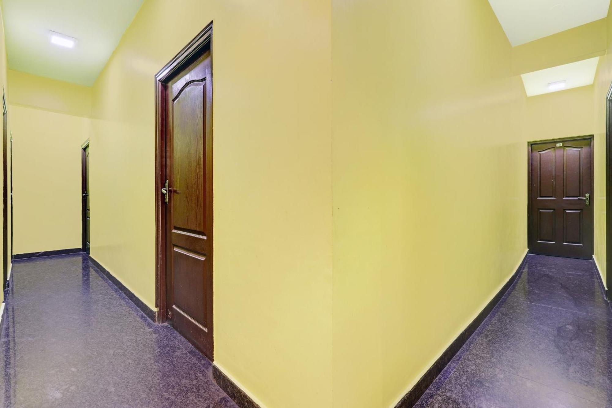 Oyo Flagship Subha Residency Bangalore