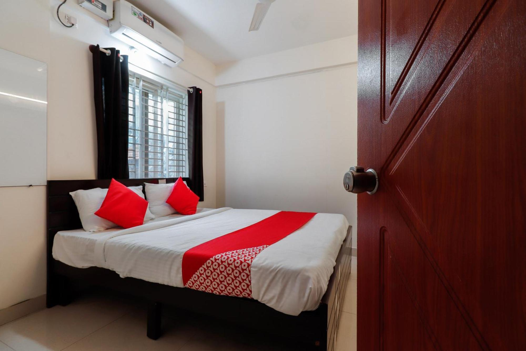 Hotel Gn Collection O Near Rajajinagar Industrial Estate Bangalore