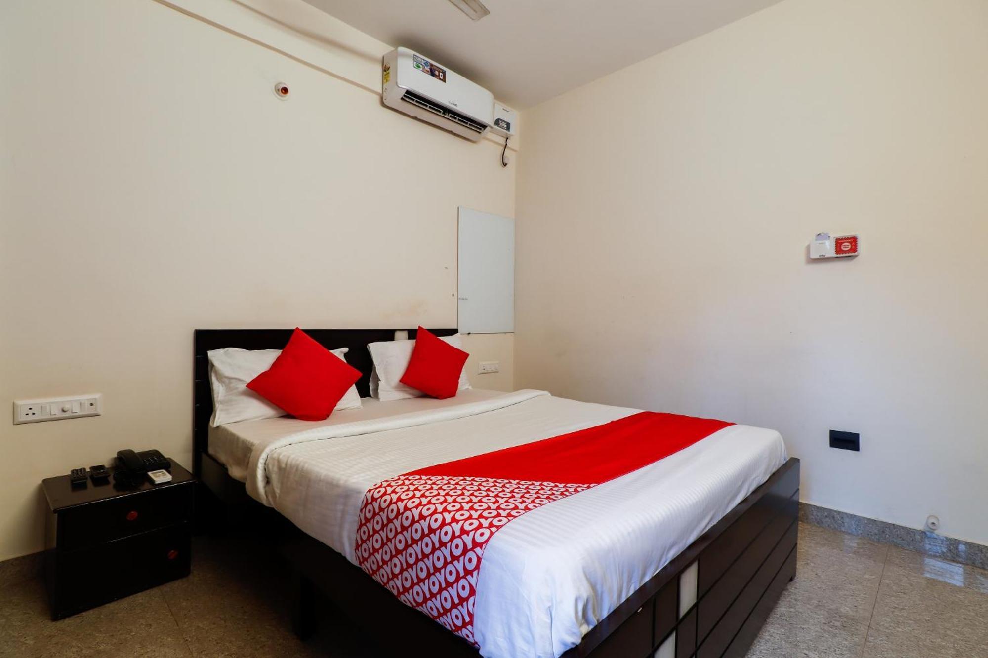 Hotel Gn Collection O Near Rajajinagar Industrial Estate Bangalore