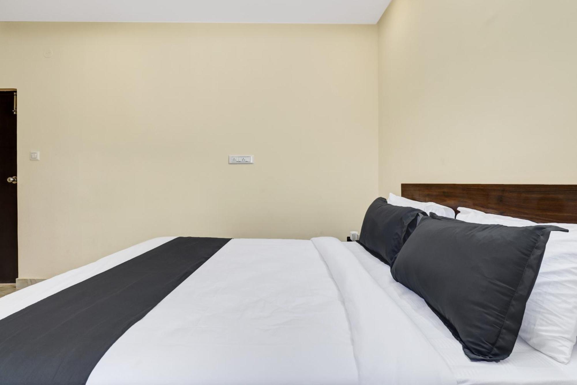 Hotel Collection O S. M. Village Residency, Near Dsr Elixir, Bidare Agrahara 4*