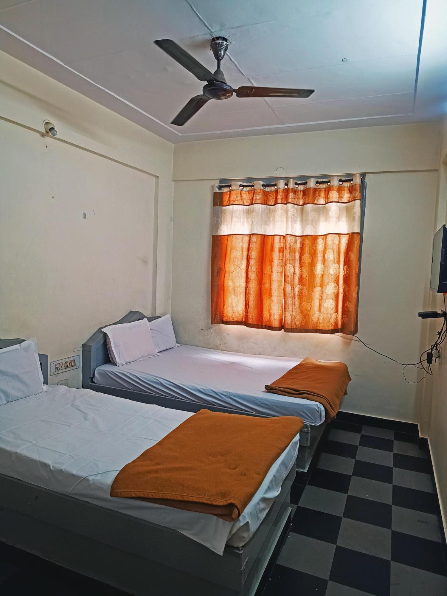 Thirumala Paradise Hotel 2*