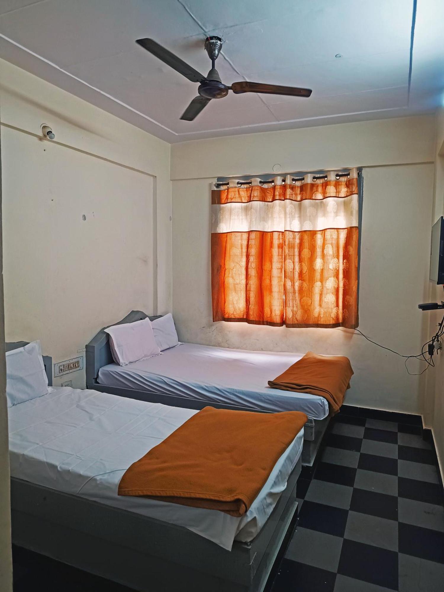 Hotel Thirumala Paradise