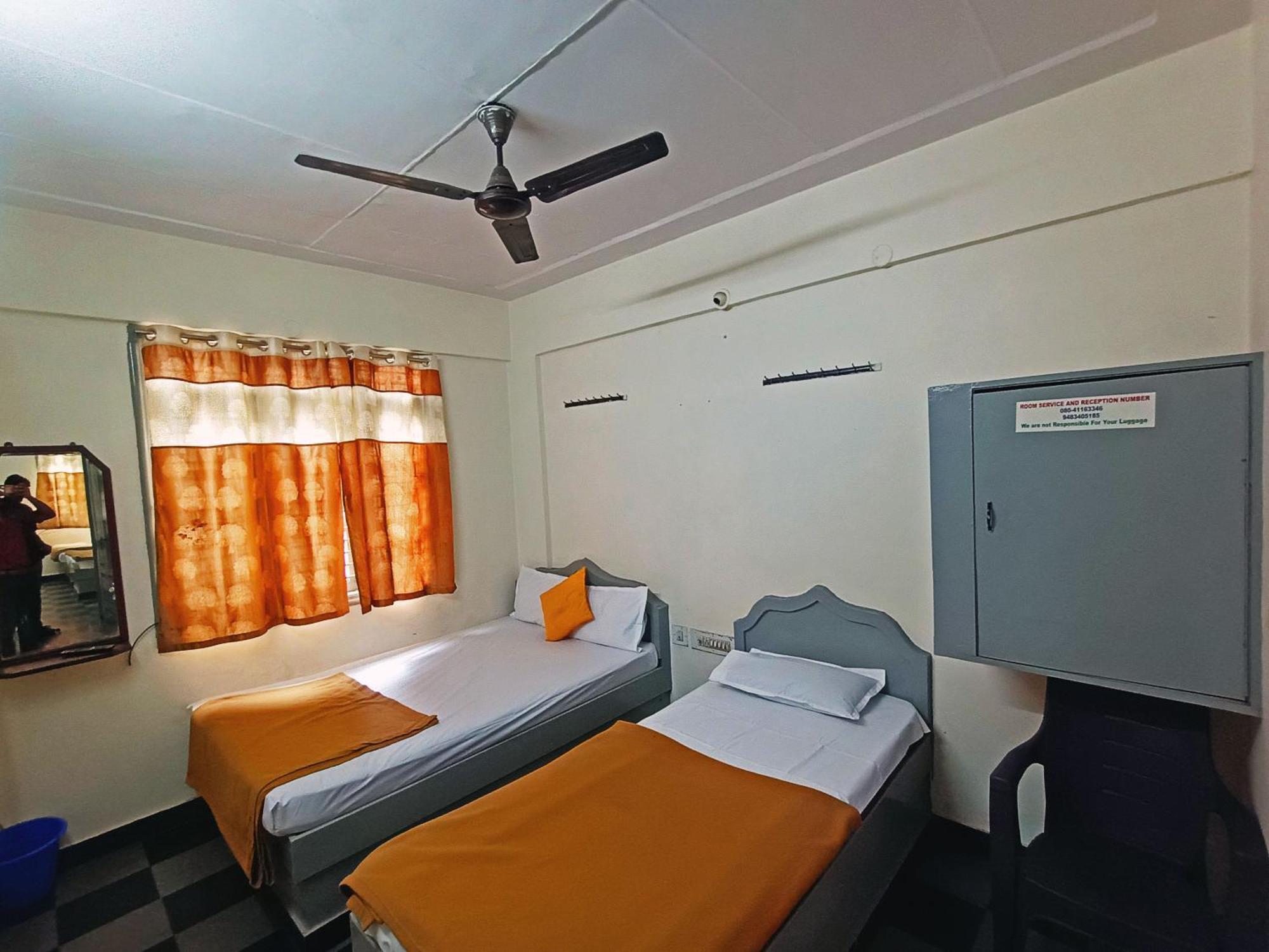 Hotel Thirumala Paradise 2*