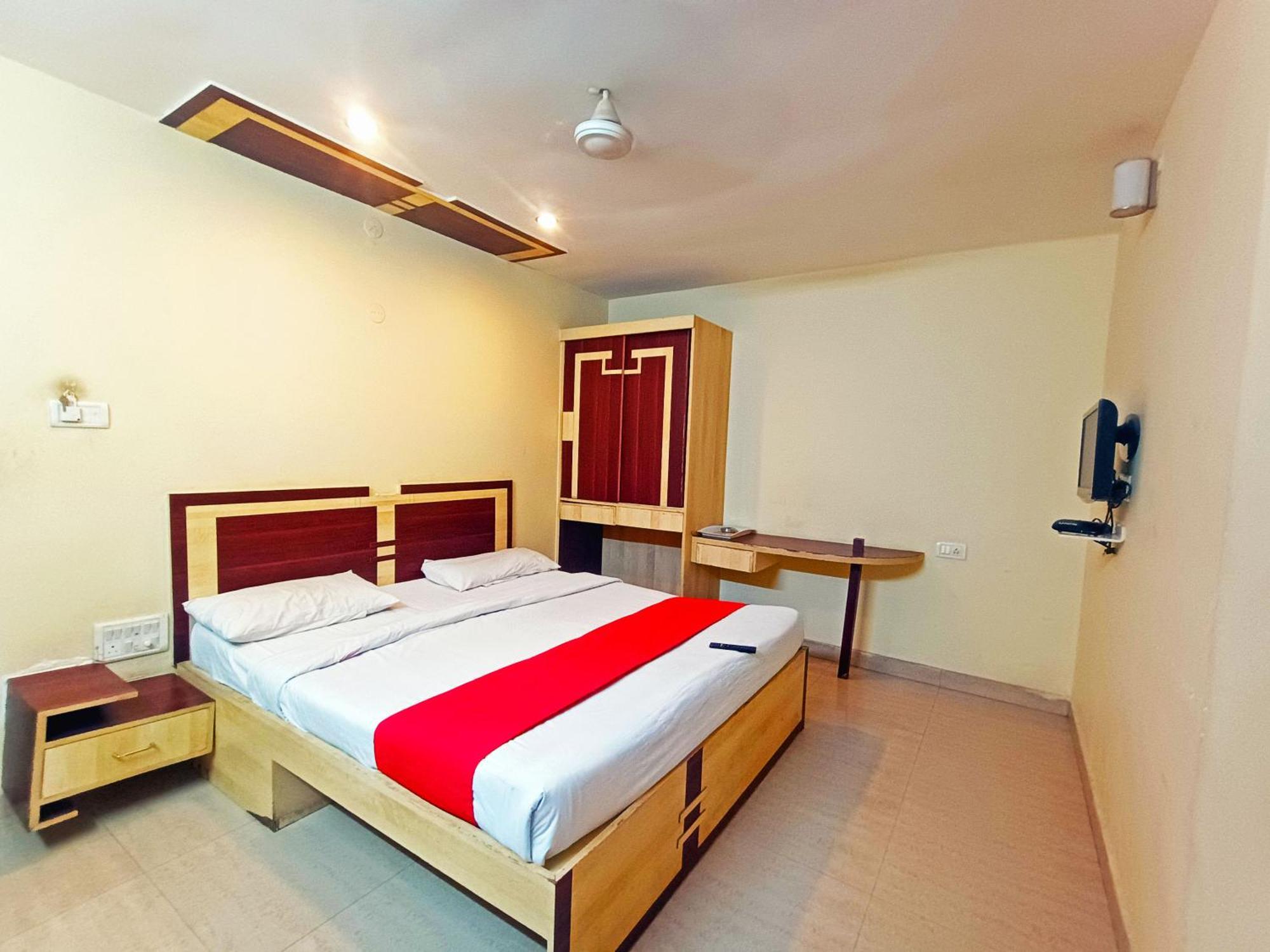 Shree Ganesh Regency Hotel 2*