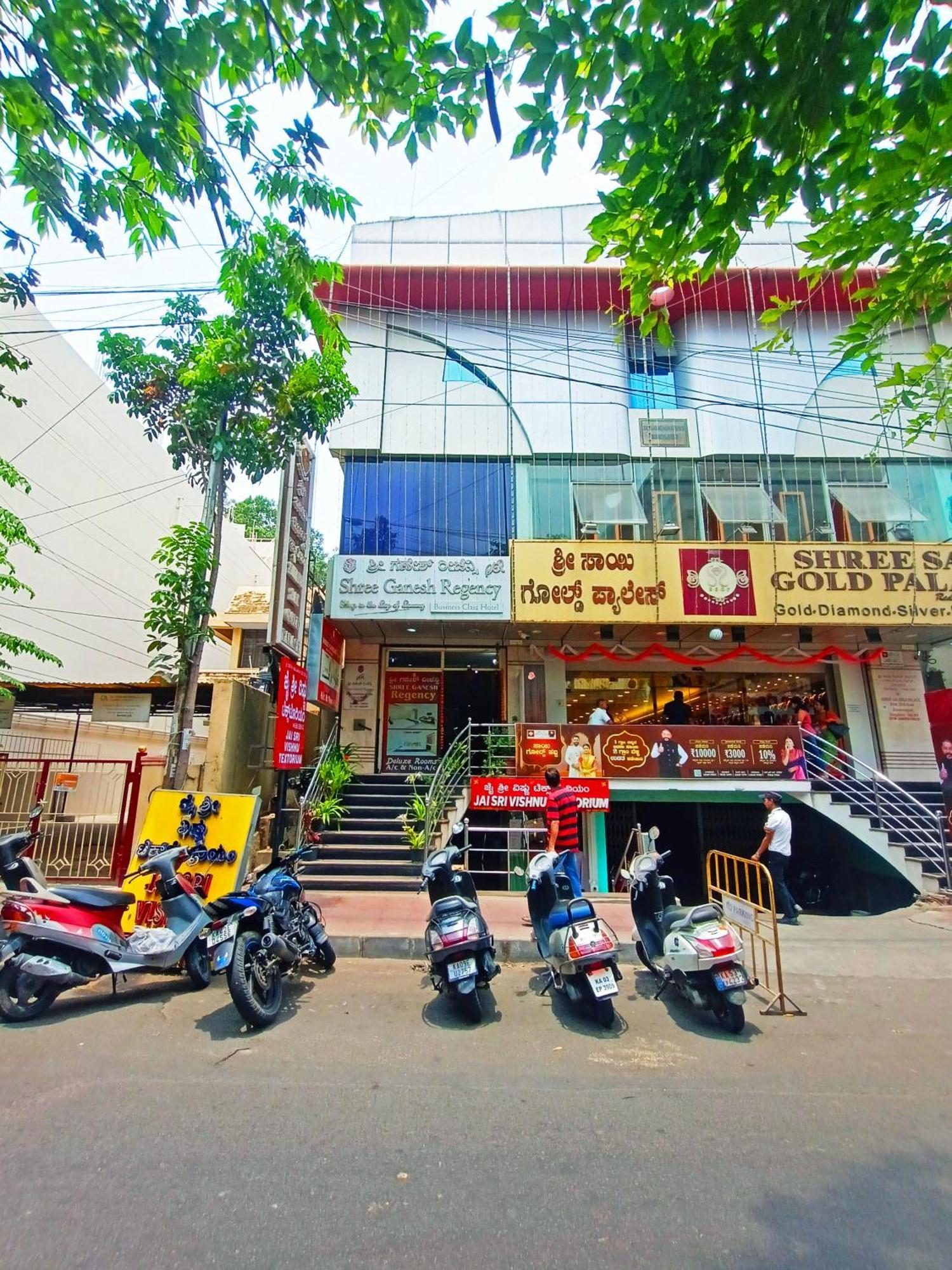 Hotel Shree Ganesh Regency 2*