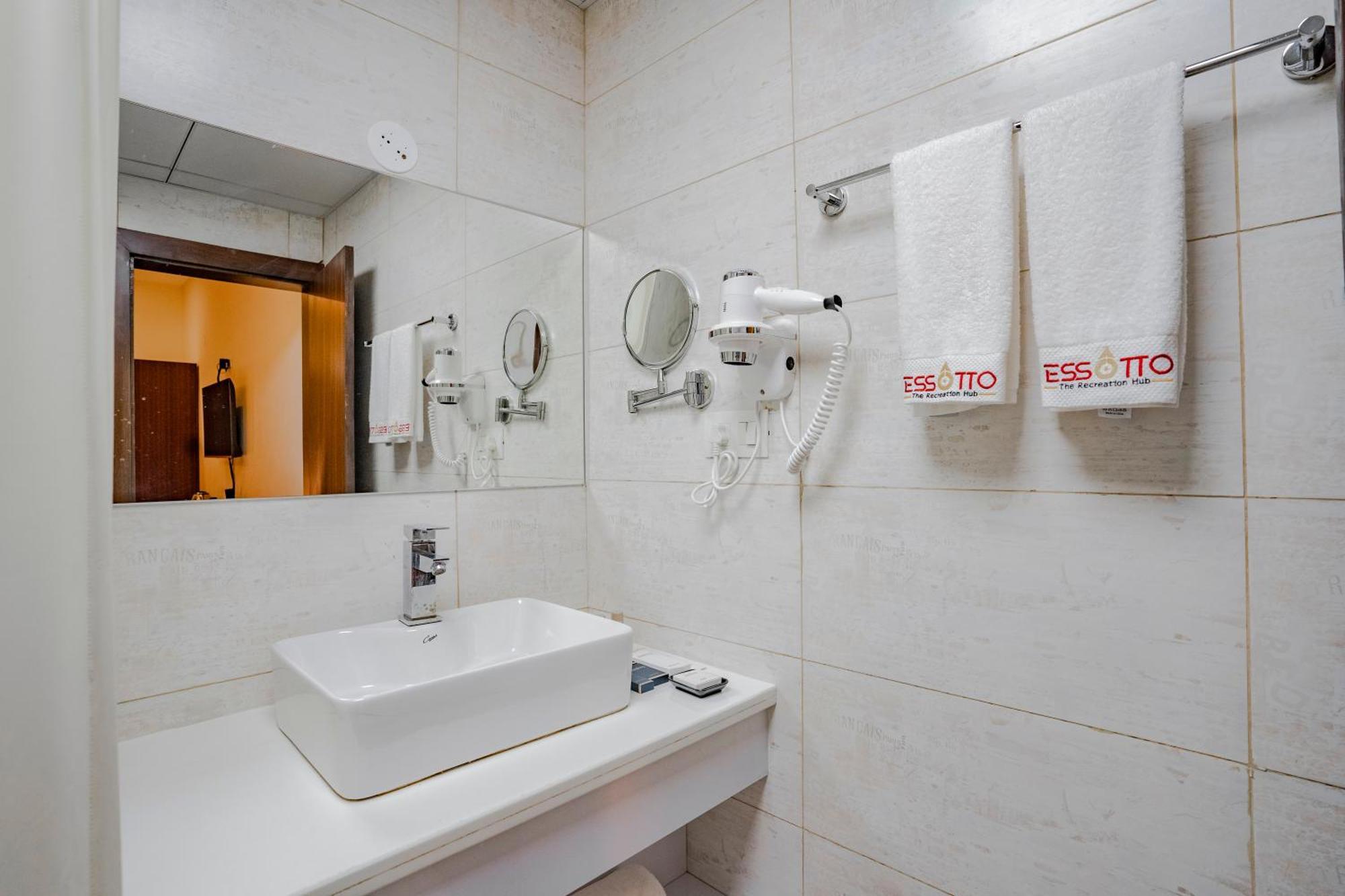Essotto Recreation Hub 4*