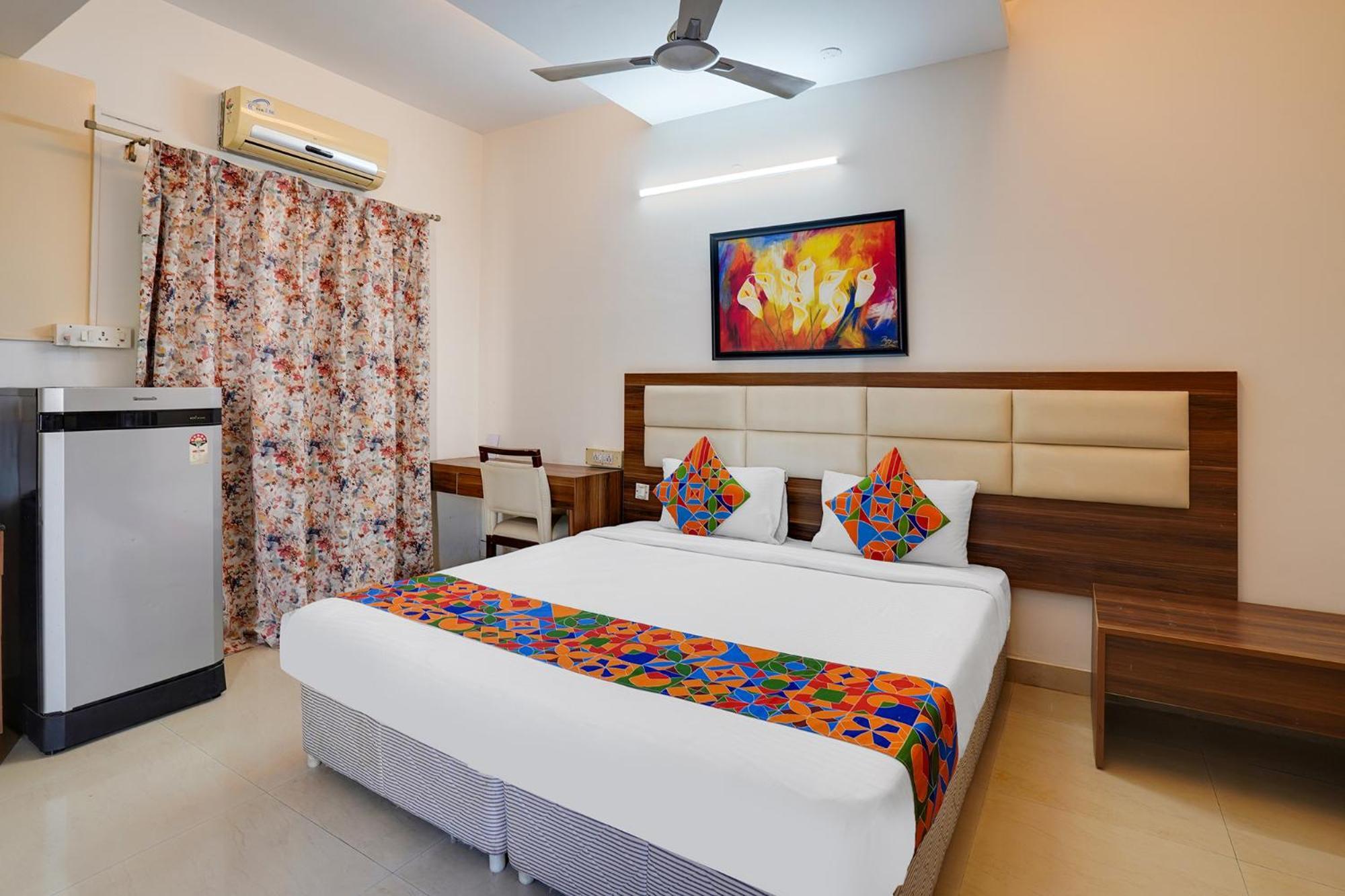Fabhotel Astra - Electronic 3*