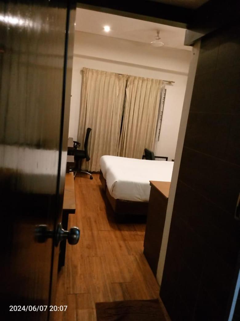 Sandalwood Hotel