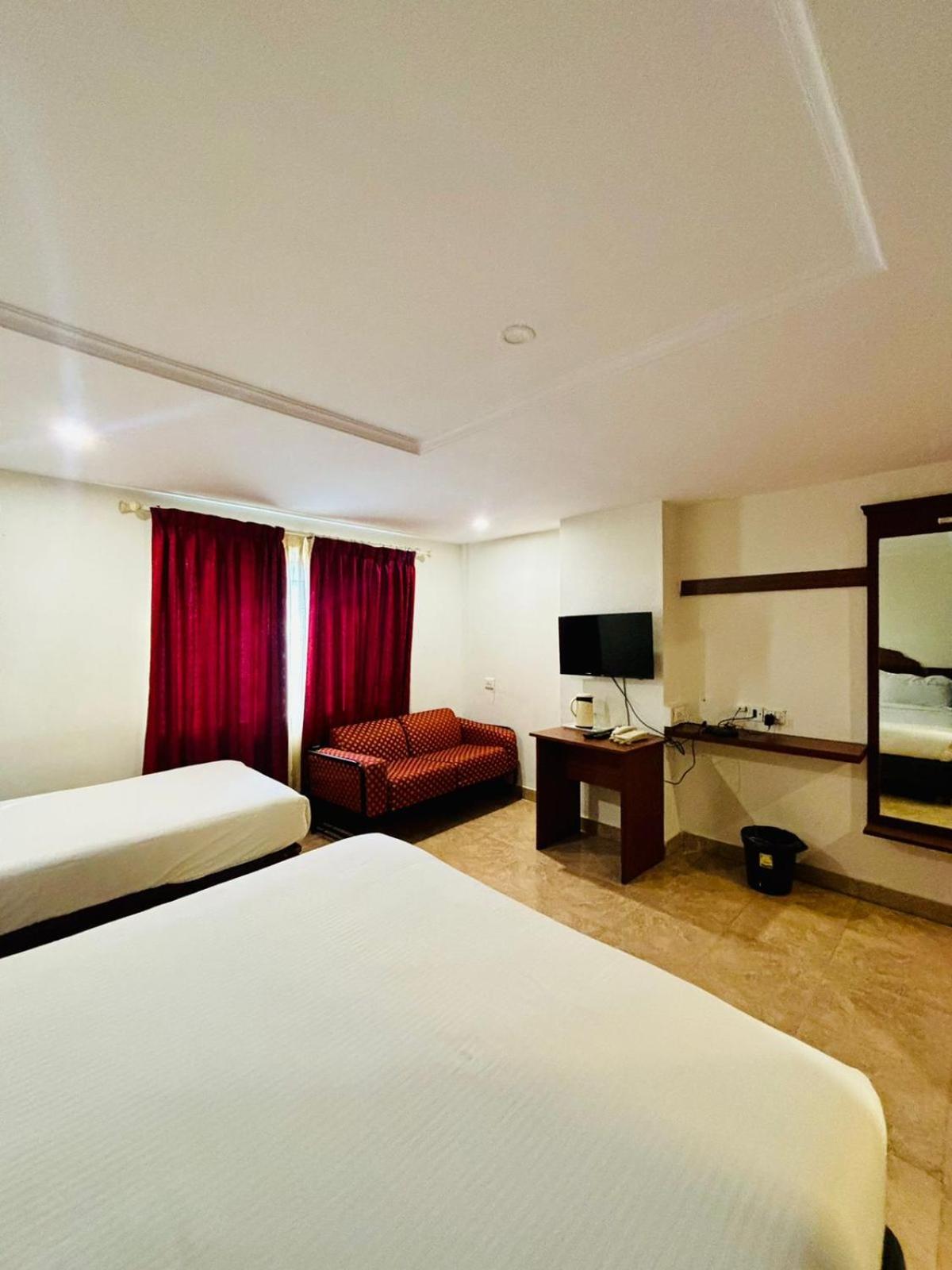 Sandalwood Hotel