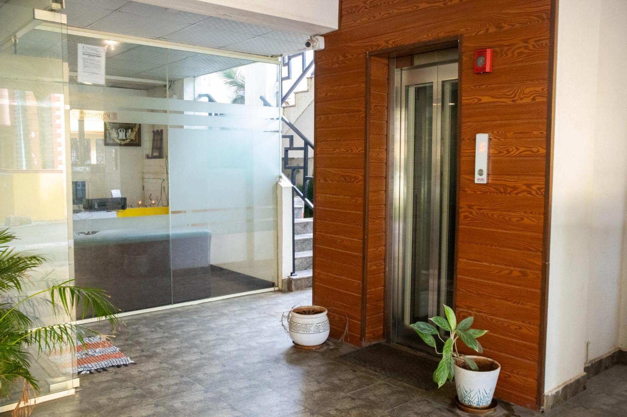 Mystic Apartotel Hebbal Alojamento Bangalore